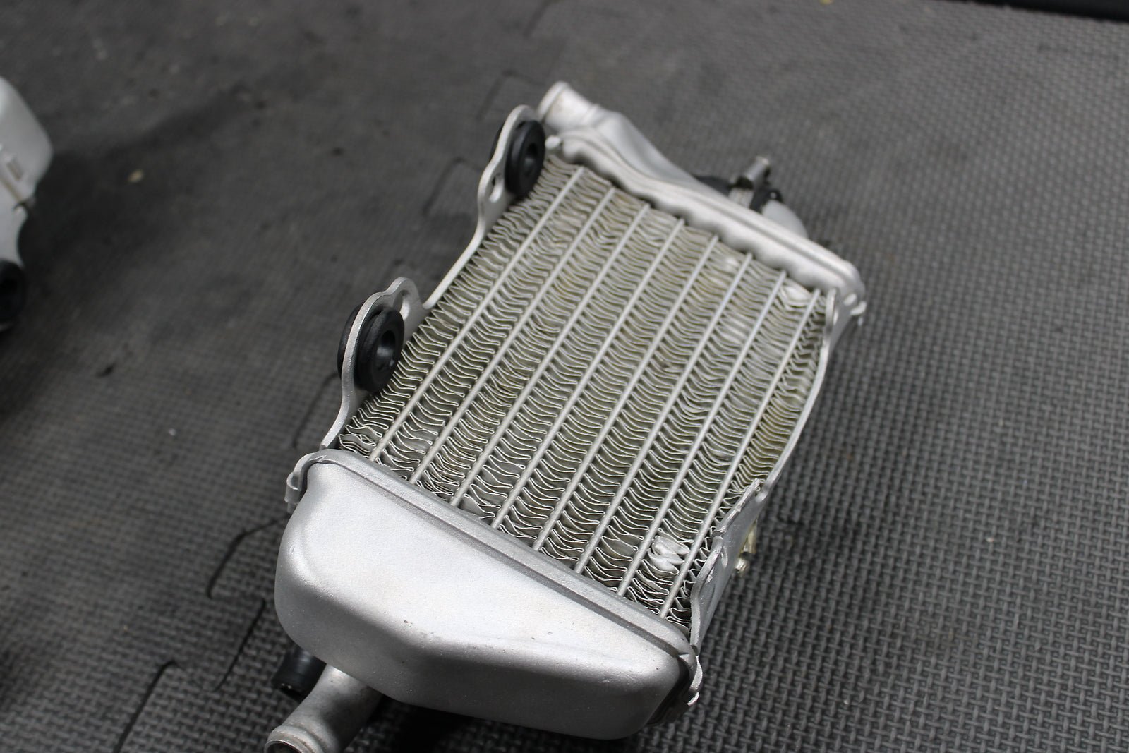 2013 KTM 65SX OEM Engine Motor Cooling Cooler Radiator 46235007100 46235008100 - hggarage