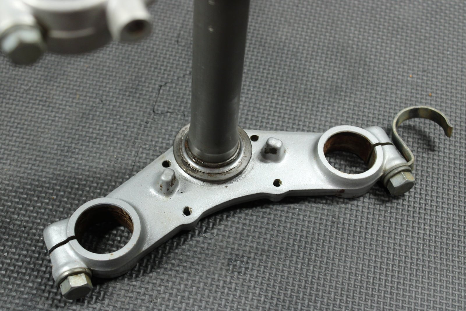 1998 KAWASAKI KX60 90 - 03 OEM FRONT FORKS LOWER UPPER TRIPLE TREE STEM CLAMP - hggarage