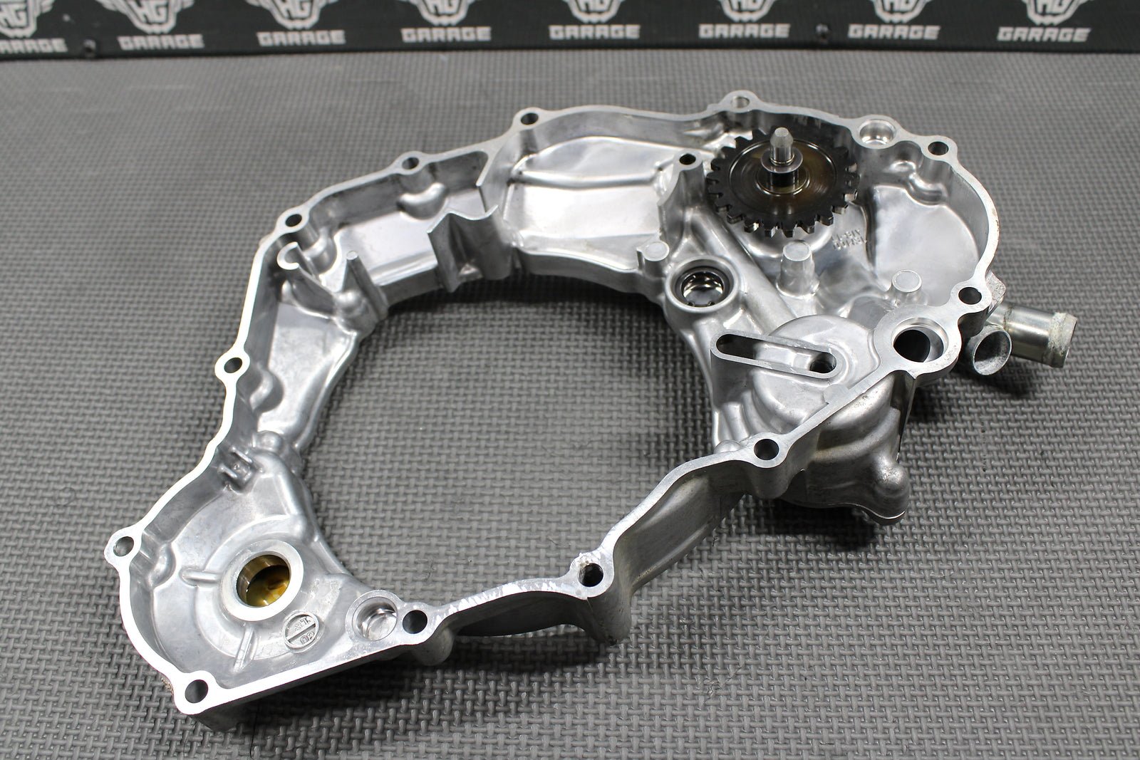2019 YAMAHA 15 - 19 YZ250FX OEM RIGHT SIDE CASE INNER CLUTCH COVER WATER PUMP NICE - hggarage