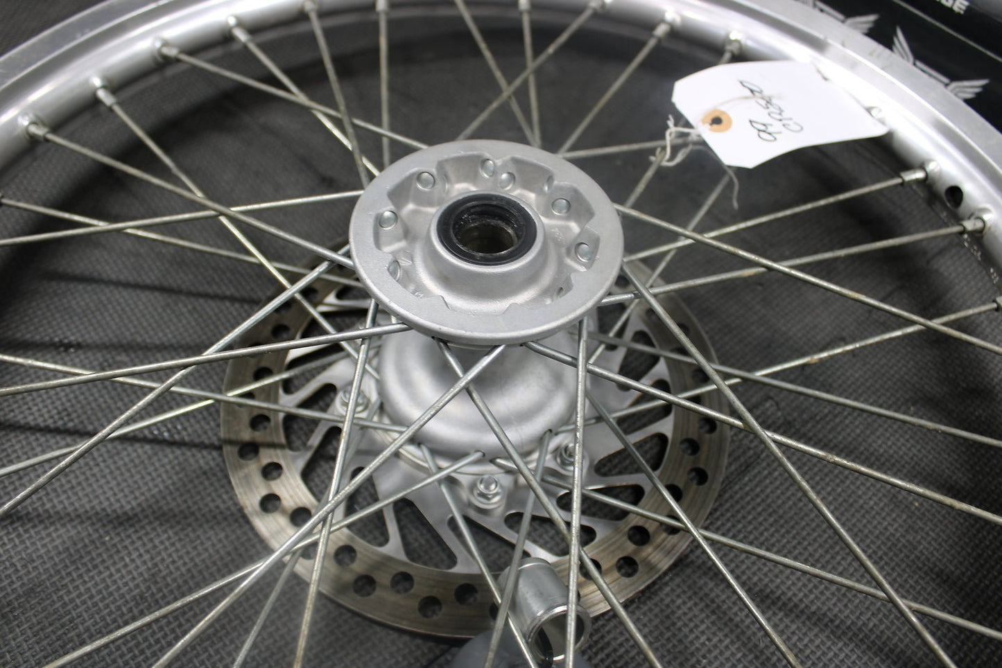 1999 Honda CR500R OEM Takasago Front Wheel Rim Hub Assembly 44650 - Mac - 680 - hggarage