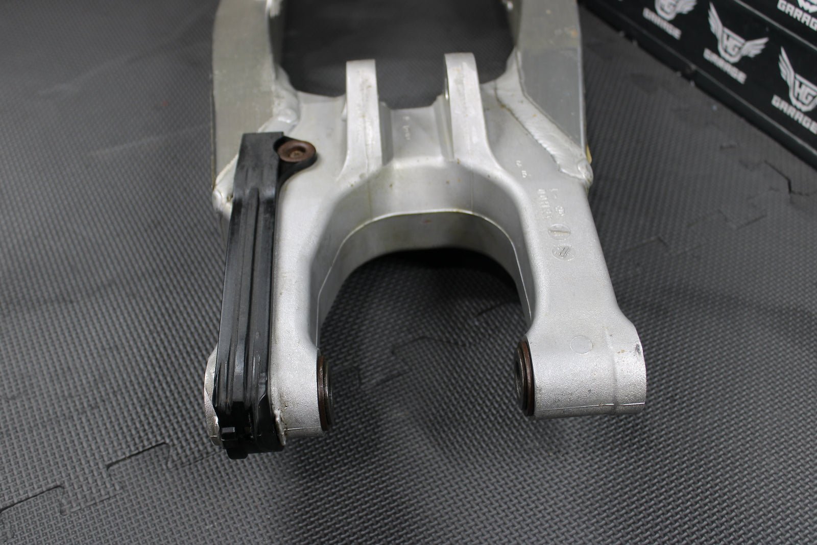 2013 SUZUKI RMZ250 OEM SWINGARM SWING ARM SUSPENSION 61000 - 49H00 - hggarage