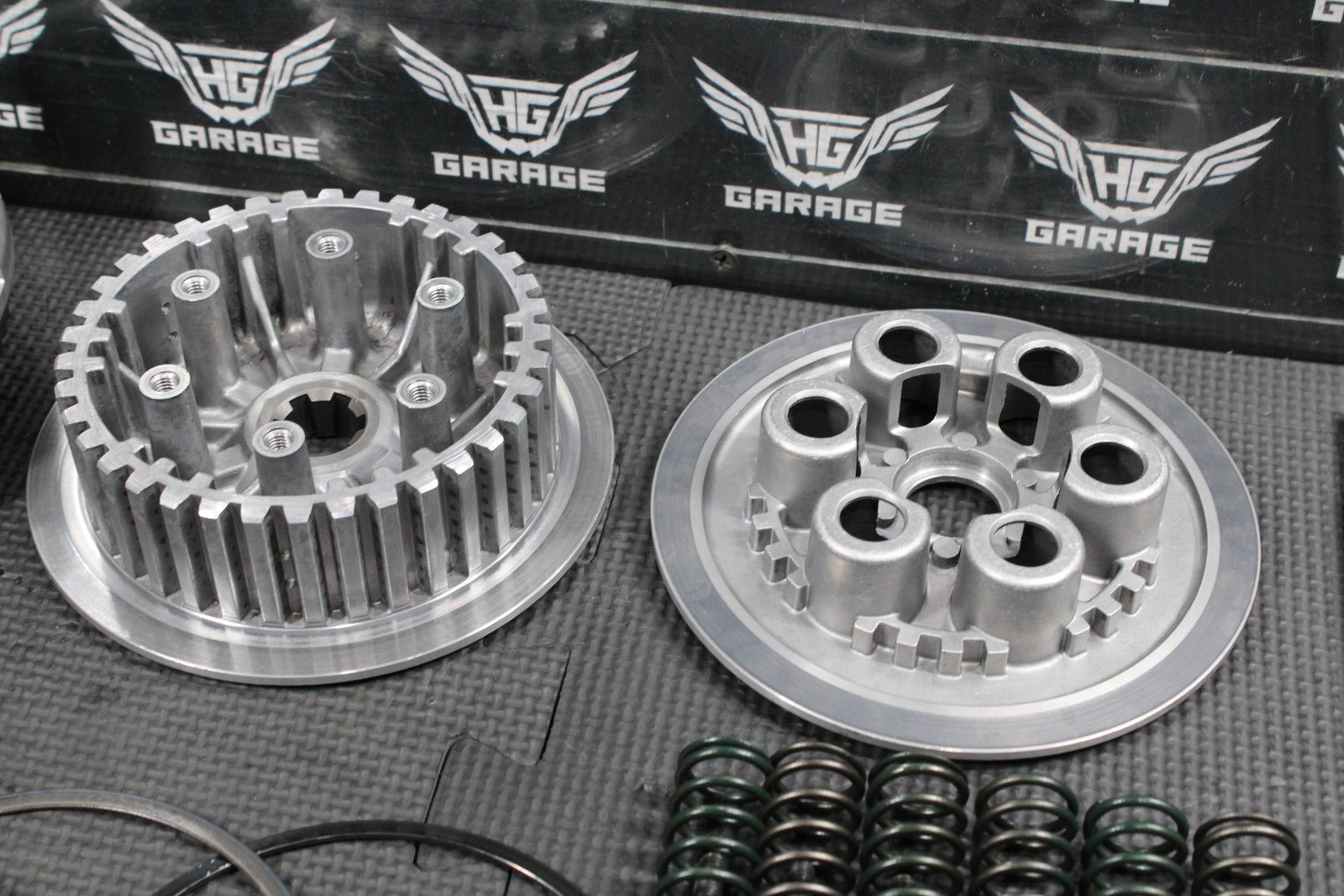 2000 SUZUKI DRZ400 DRZ400E OEM COMPLETE CLUTCH W PLATES BASKET HUB GOOD! - hggarage