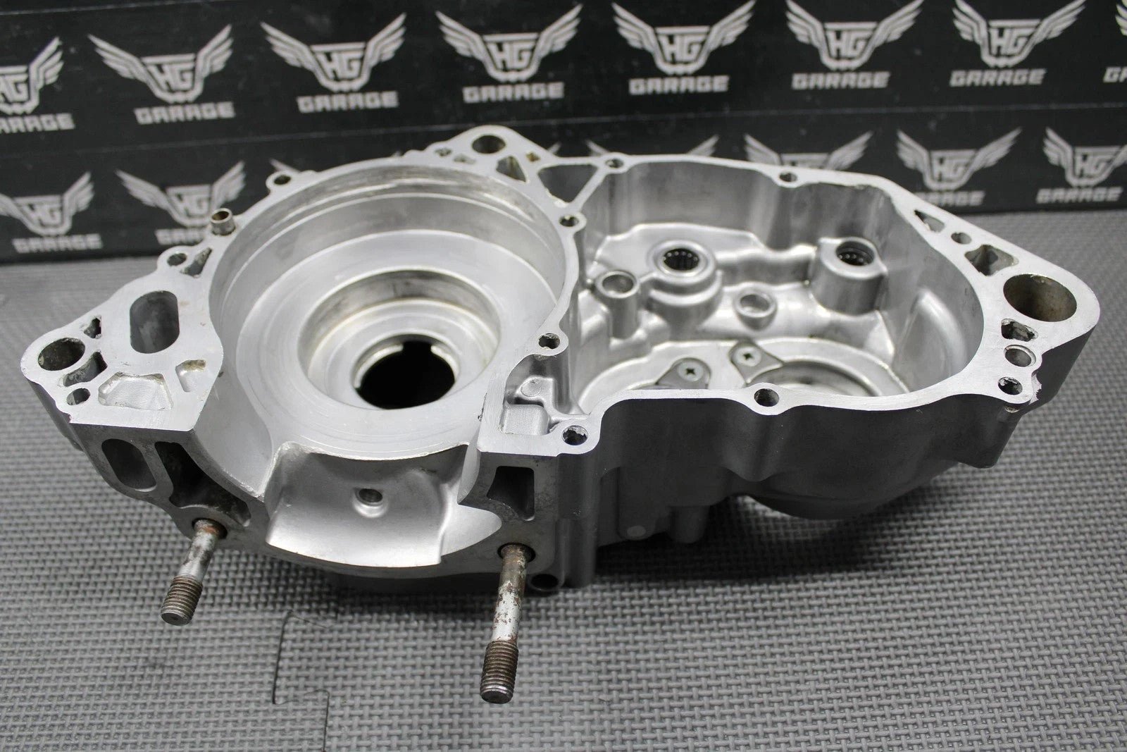 2006 07 KAWASAKI KX250 2 STROKE OEM LEFT CRANKCASE CRANK CASE HALF 14001 - 0065 - hggarage