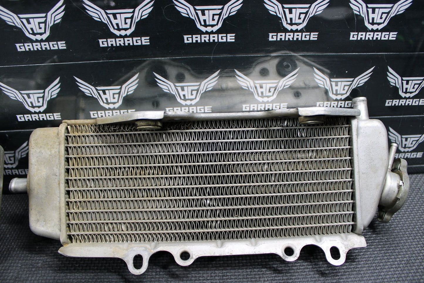 2005 Kawasaki KX250F OEM Left Right Radiator Set Cooler Radiator 39061 - 0045 - hggarage