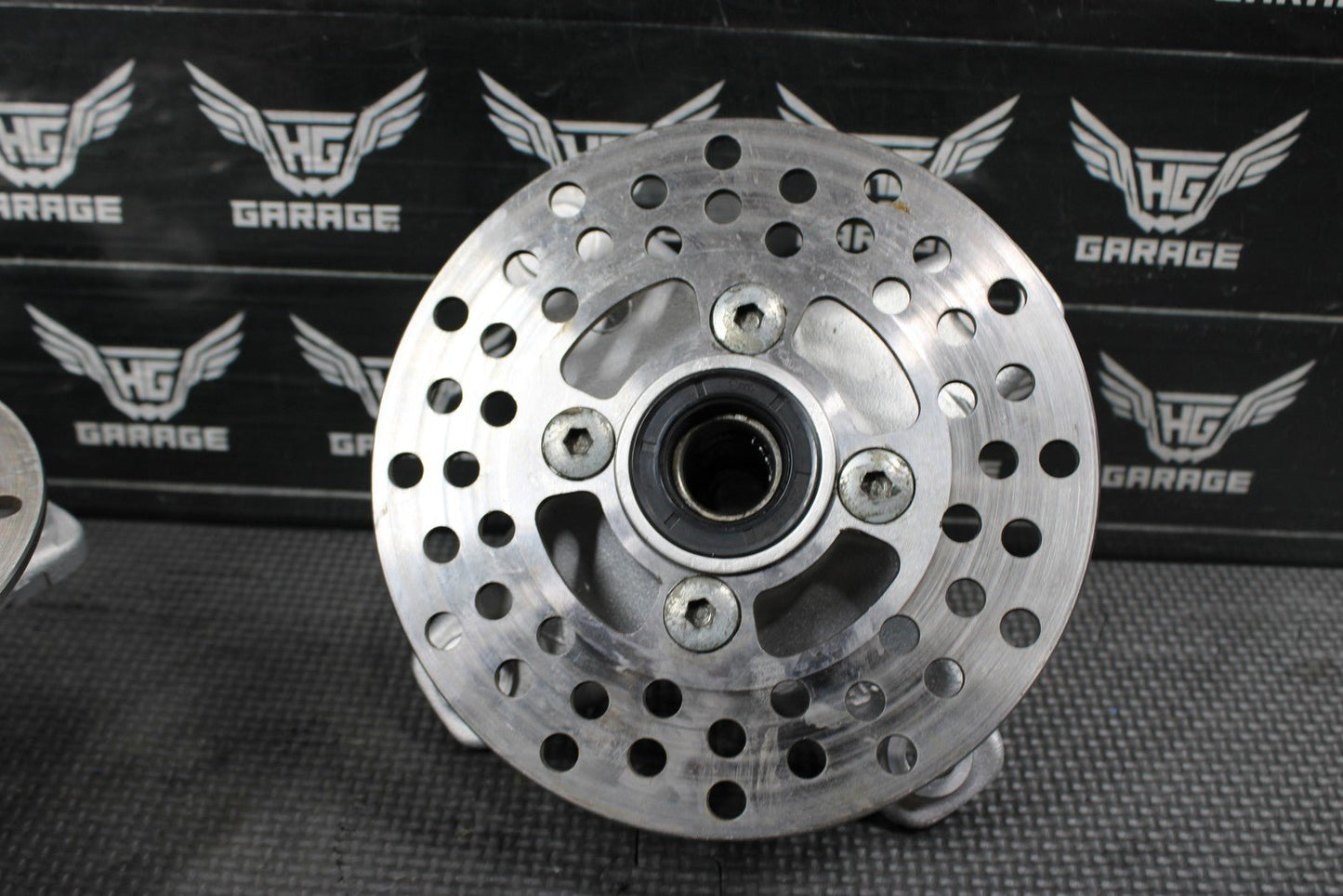 1991 YAMAHA BANSHEE 350 OEM FRONT WHEEL LEFT RIGHT RIM HUB HUBS - hggarage