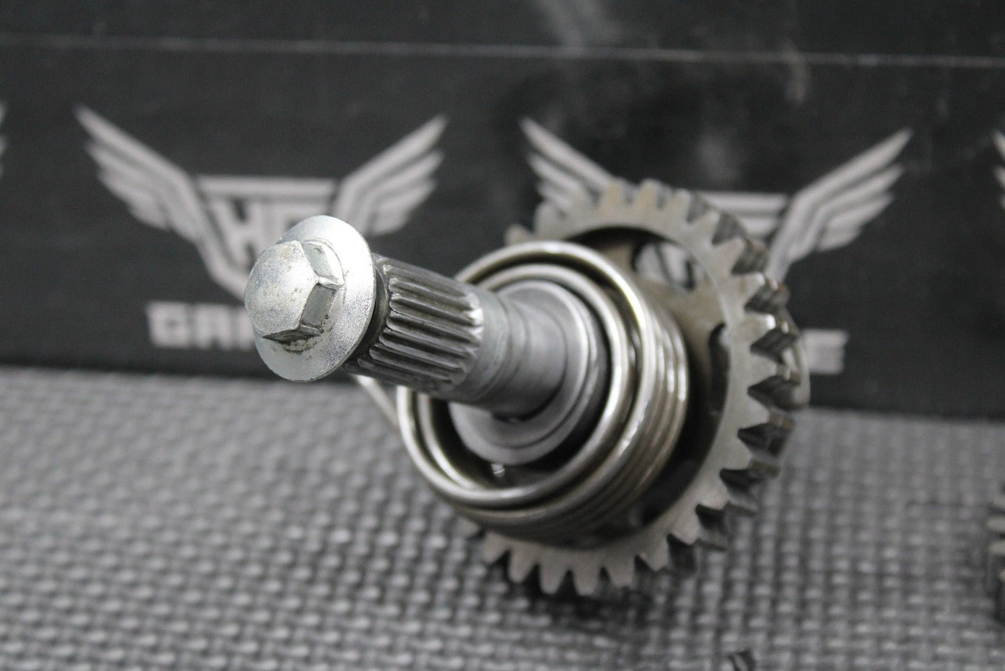 2000 HONDA CR125R OEM KICKSTART KICK START SHAFT W IDLER GEAR BOLT 28210 - KS6 - 700 - hggarage