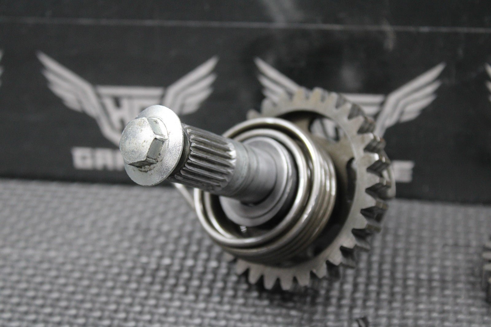 2000 HONDA CR125R OEM KICKSTART KICK START SHAFT W IDLER GEAR BOLT 28210 - KS6 - 700 - hggarage