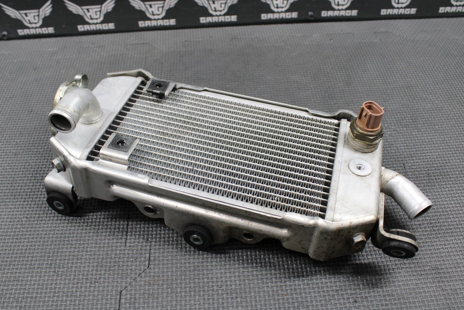 2009 KAWASAKI 09 - 14 KLX250S KLX250SF OEM RIGHT SIDE RADIATOR COOLER 39061 - 0184 - hggarage