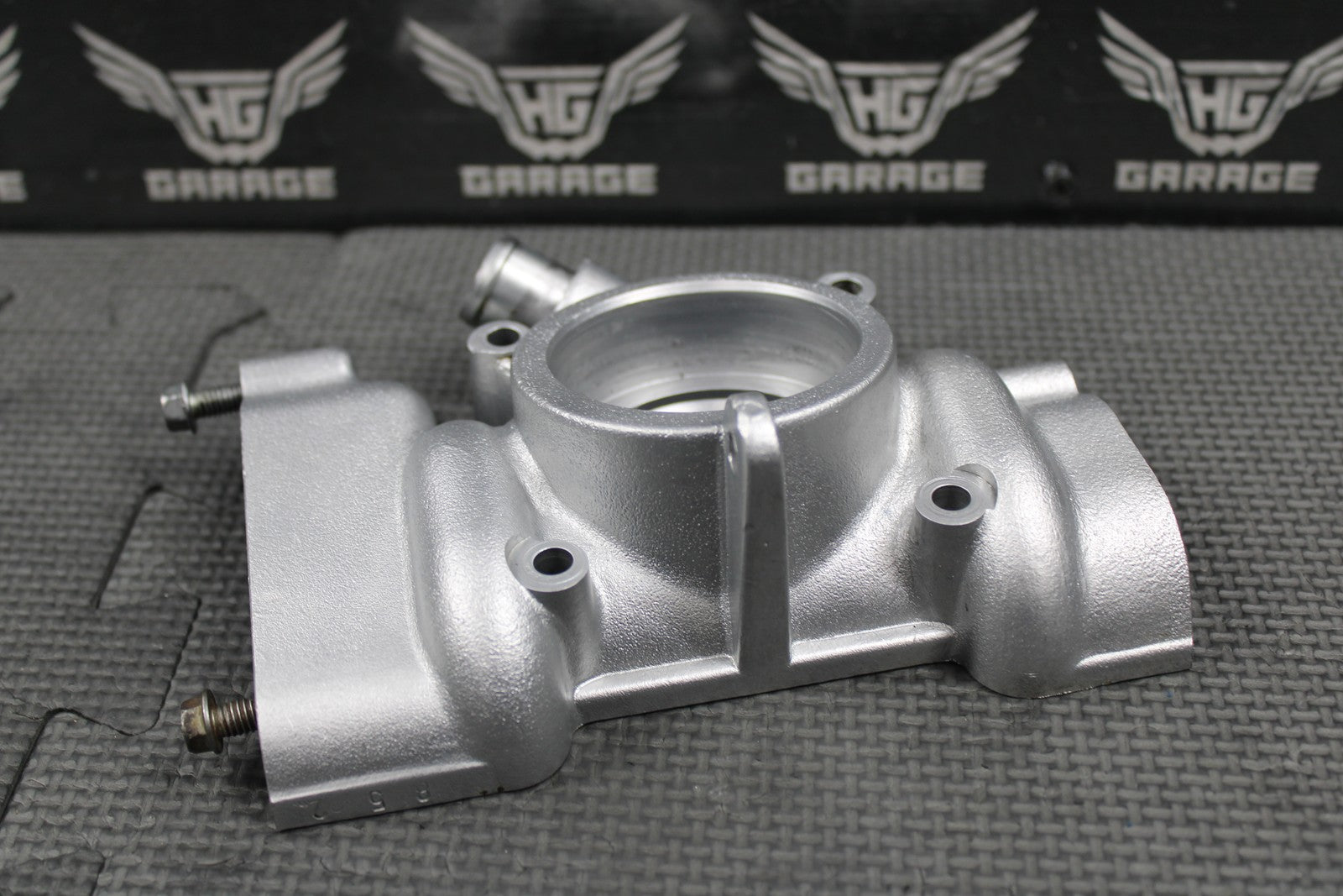 1999 2000 HUSQVARNA WR250 CR250 OEM CYLINDER EXHAUST FLANGE HTS COVER 800086853 - hggarage