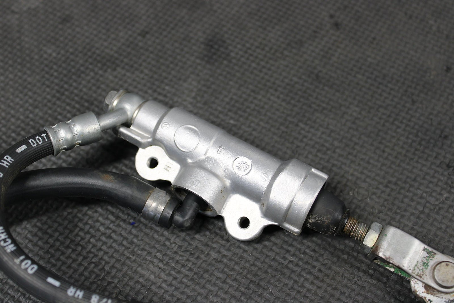 1995 KAWASAKI KX80 OEM NISSIN REAR BACK BRAKE CALIPER MASTER CYLINDER ASSEMBLY - hggarage
