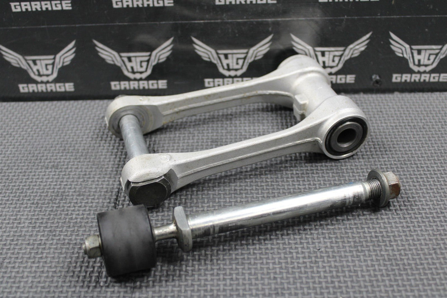 2020 SUZUKI 19 - 25 RMZ250 RMZ450 OEM REAR SHOCK LINKAGE ROD BOLTS 62600 - 37890 - hggarage