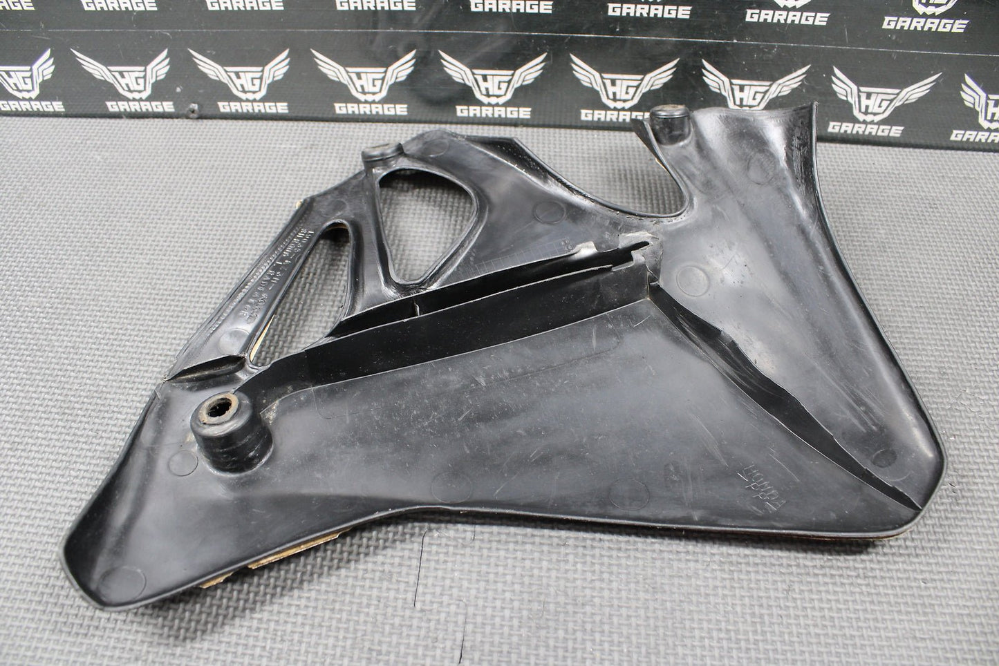 1996 HONDA CR125R CR250R OEM BLACK PLASTIC TANK RADIATOR SHROUDS LEFT RIGHT SET - hggarage