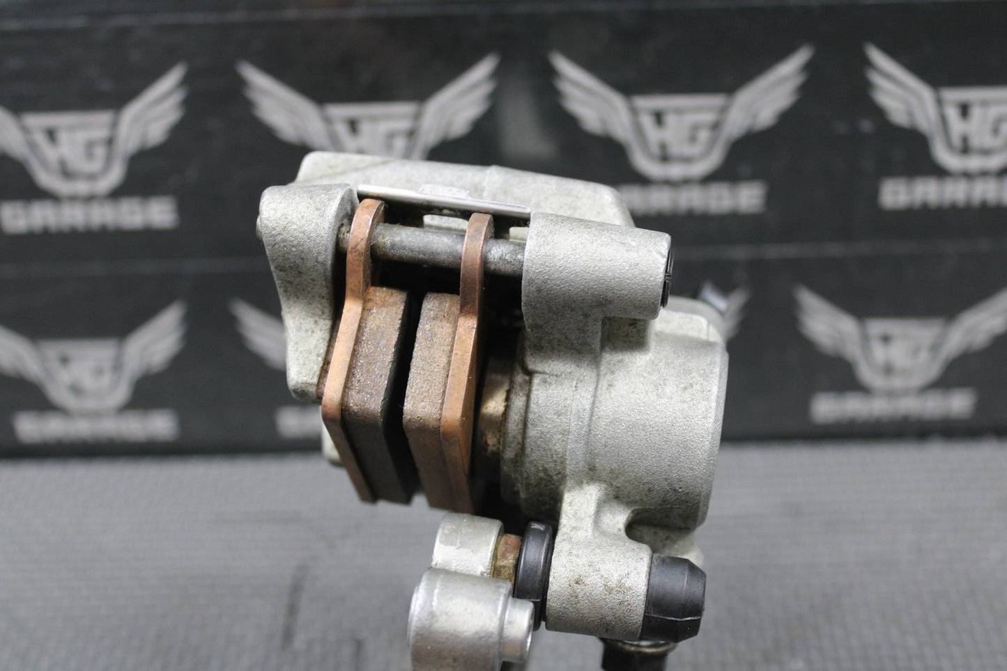 1997 HONDA 97 - 99 CR250R OEM NISSIN REAR BACK BRAKE CALIPER 43150 - KZ3 - B01 NICE! - hggarage