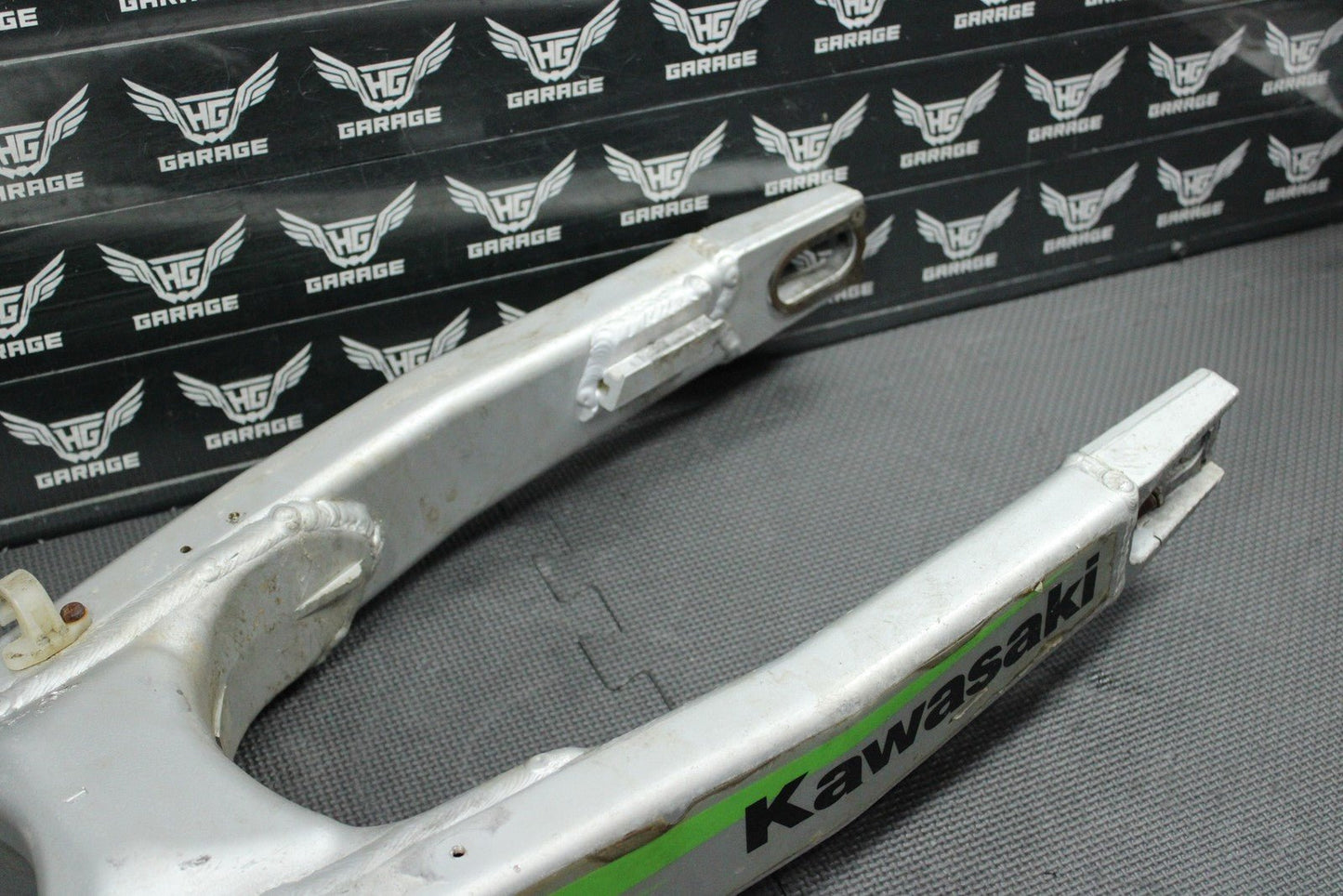 2004 KAWASAKI KX125 OEM SWINGARM SWING ARM & LINKAGE SET - hggarage