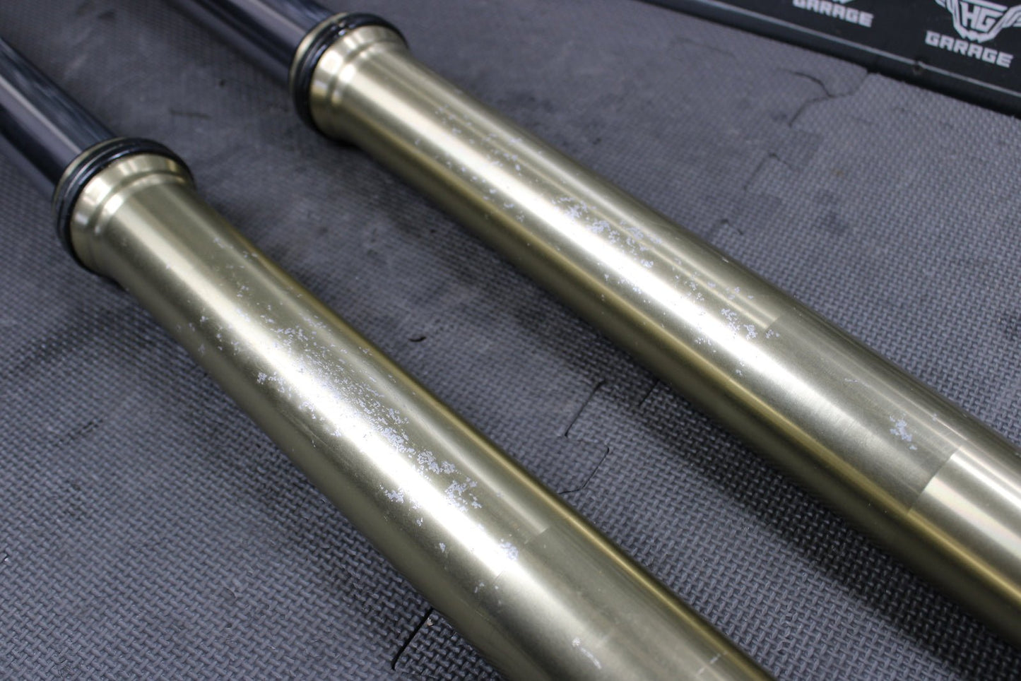2008 Yamaha YZ450F OEM KYB Right Left Front Suspension Forks Shocks 2S2 - 23102 - A0 - hggarage