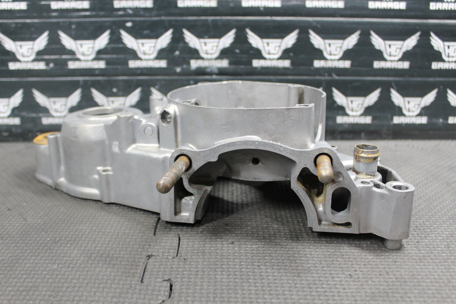 1997 SUZUKI RM250 OEM LEFT ENGINE MOTOR CRANKCASE CRANK CASE BLOCK 11300 - 37822 - hggarage