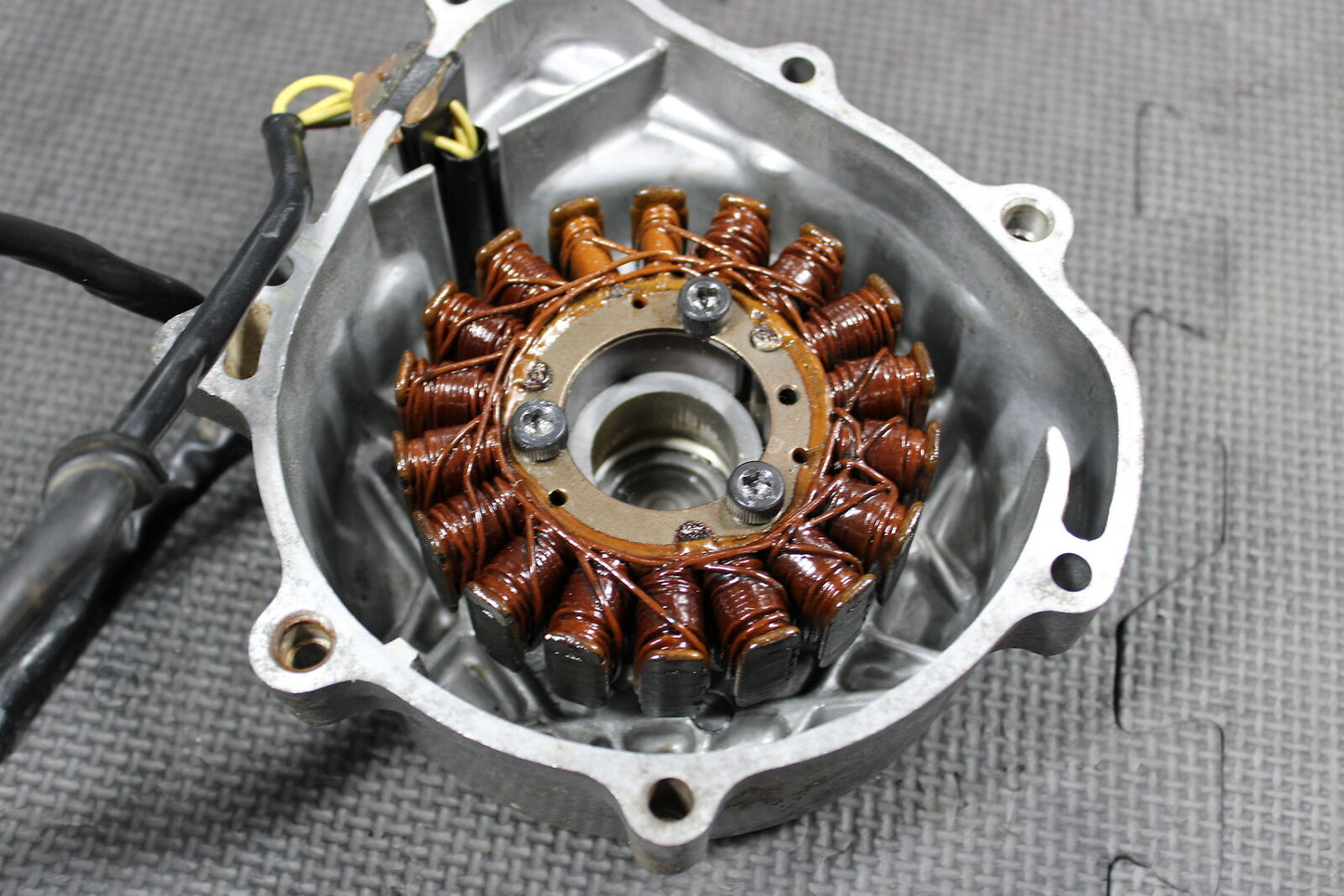 1992 HONDA 91-96 XR250L OEM DENSO STATOR MAGNETO ROTOR FLYWHEEL 31110-KV6-67