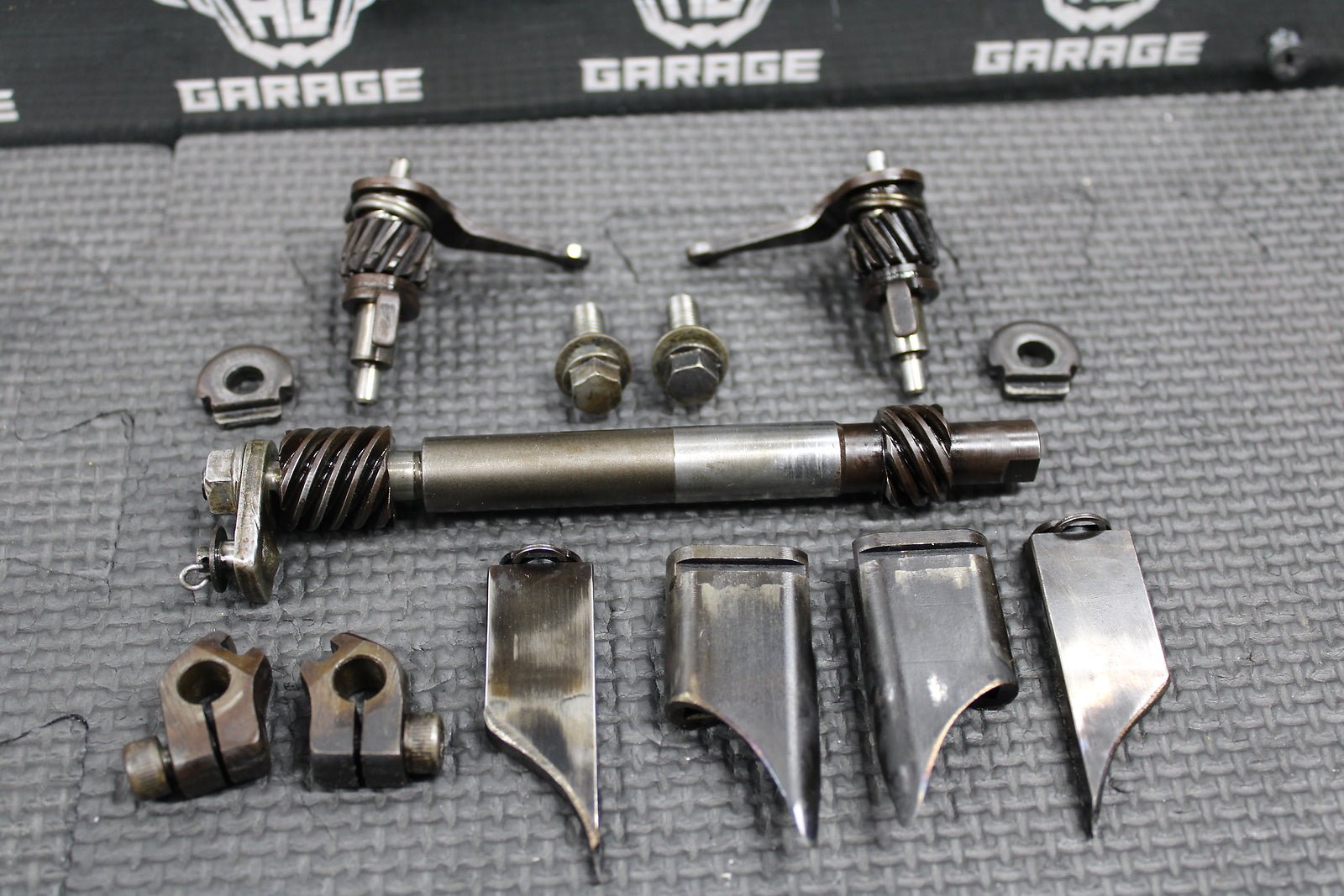 1997 93 - 97 HONDA CR125R OEM HPP POWERVALVE POWER VALVE PINION SHAFT VALVES ASSY - hggarage