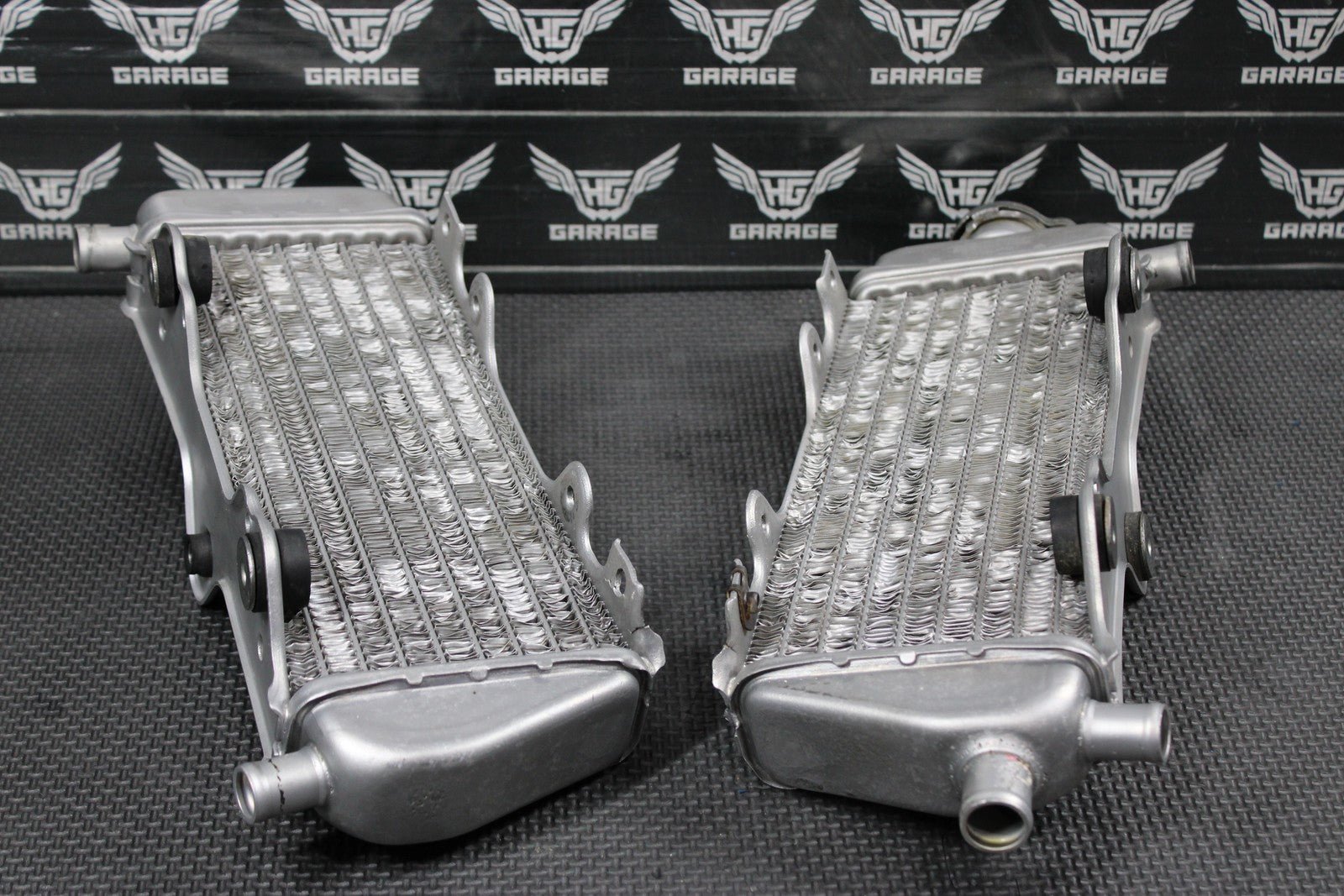 2001 96 - 01 YAMAHA YZ250 OEM LEFT RIGHT ENGINE COOLING RADIATOR RADIATORS SET - hggarage