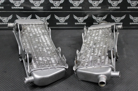 2001 96 - 01 YAMAHA YZ250 OEM LEFT RIGHT ENGINE COOLING RADIATOR RADIATORS SET - hggarage