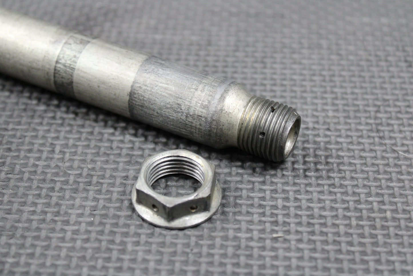 2020 YAMAHA YZ250FX OEM FRONT WHEEL RIM AXLE PIVOT BOLT NUT 1SL - 25181 - 00 - 00 - hggarage