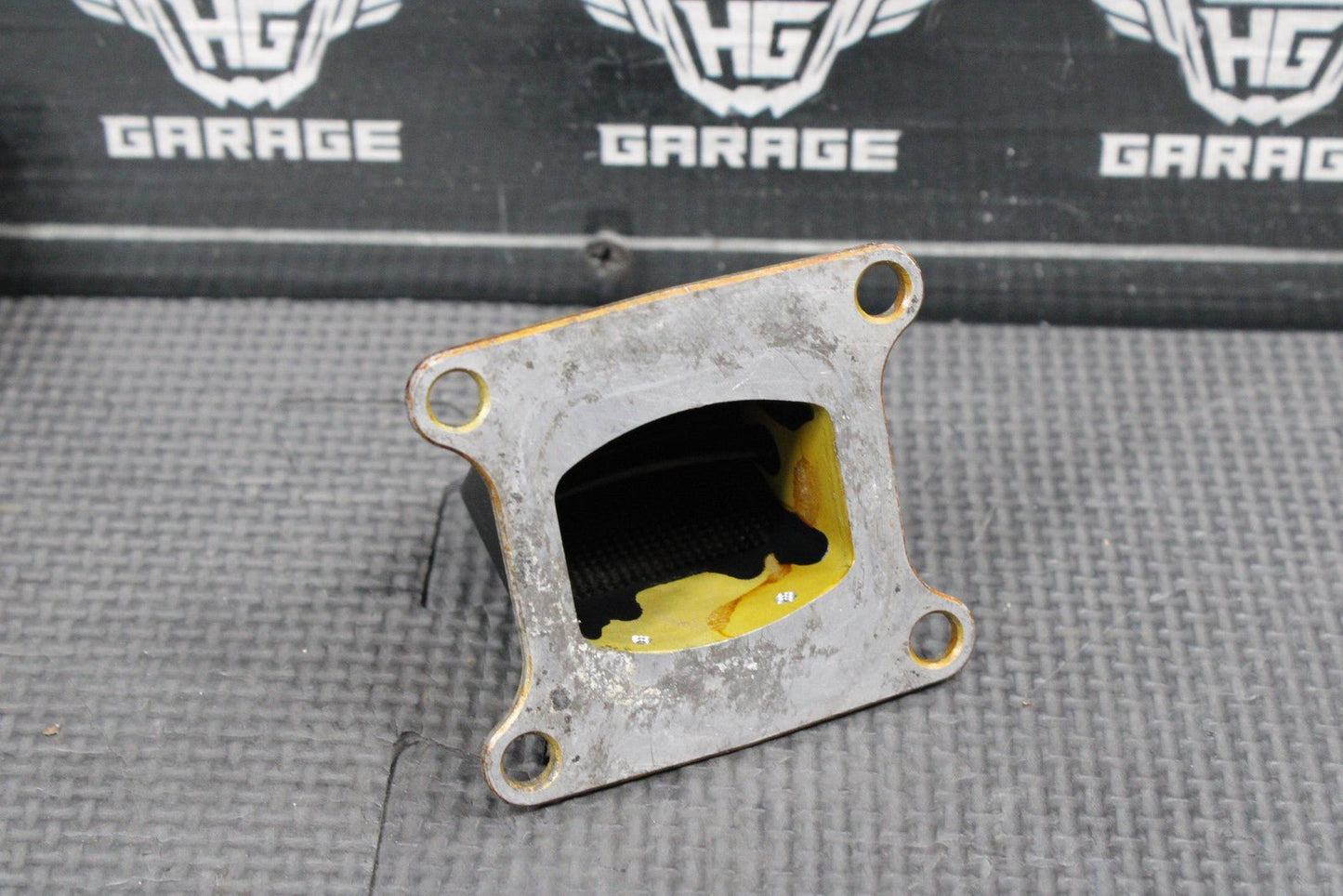 2014 KAWASAKI KX100 KX85 OEM INTAKE REED BLOCK CARBURATOR ASSEMBLY - hggarage