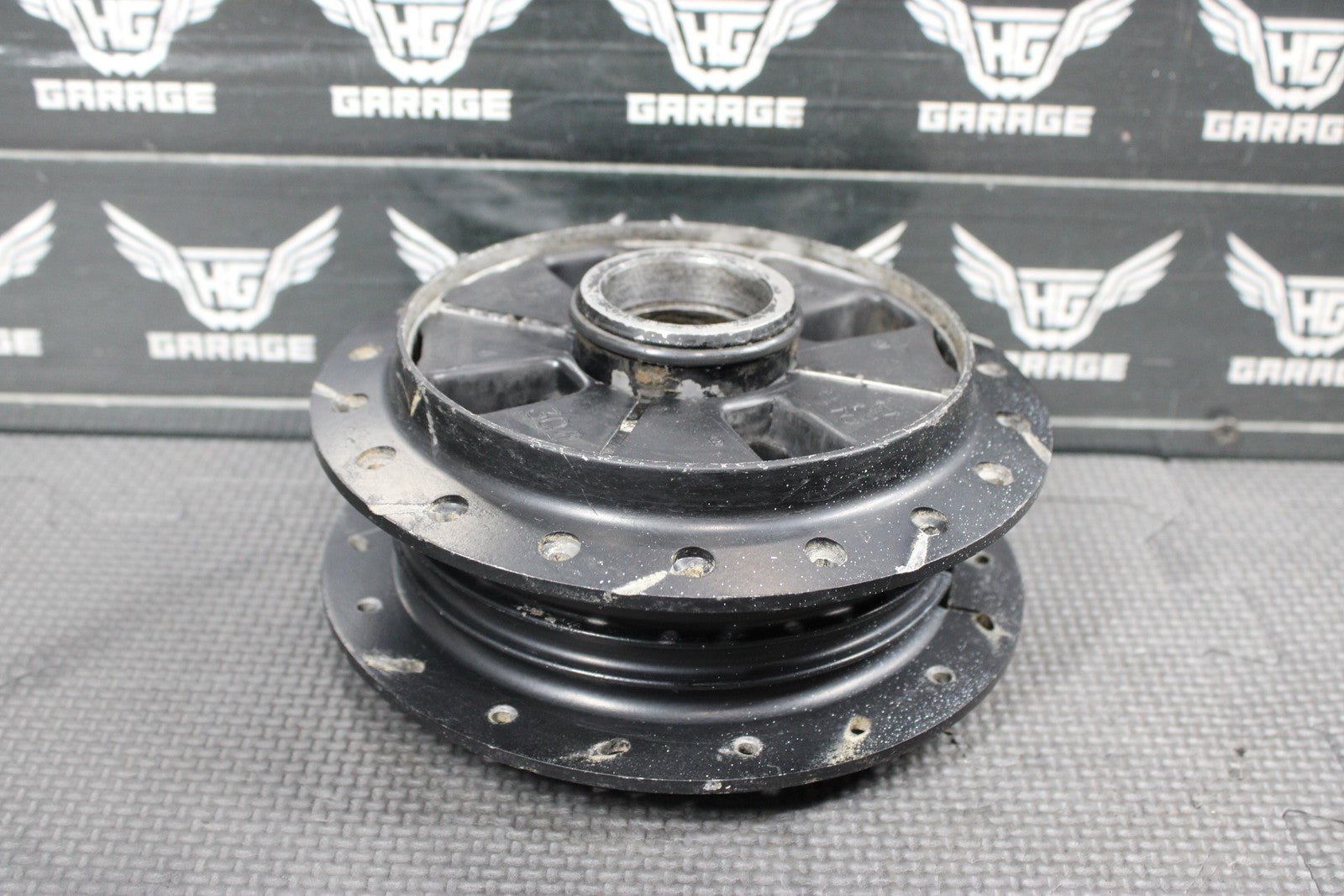 1997 93 - 98 YAMAHA RT100 OEM REAR BACK WHEEL RIM HUB 18A - 25311 - 00 - 98 - hggarage