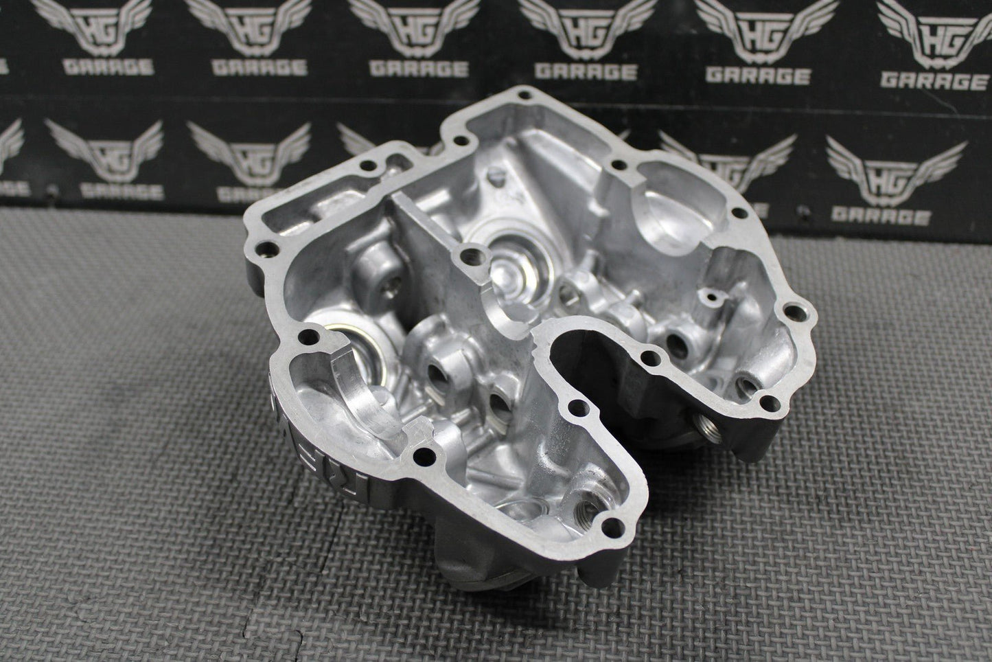 1989 HONDA 88 - 95 XR250R OEM ENGINE CYLINDER HEAD VALVE COVER 12311 - KT1 - 780 NICE! - hggarage