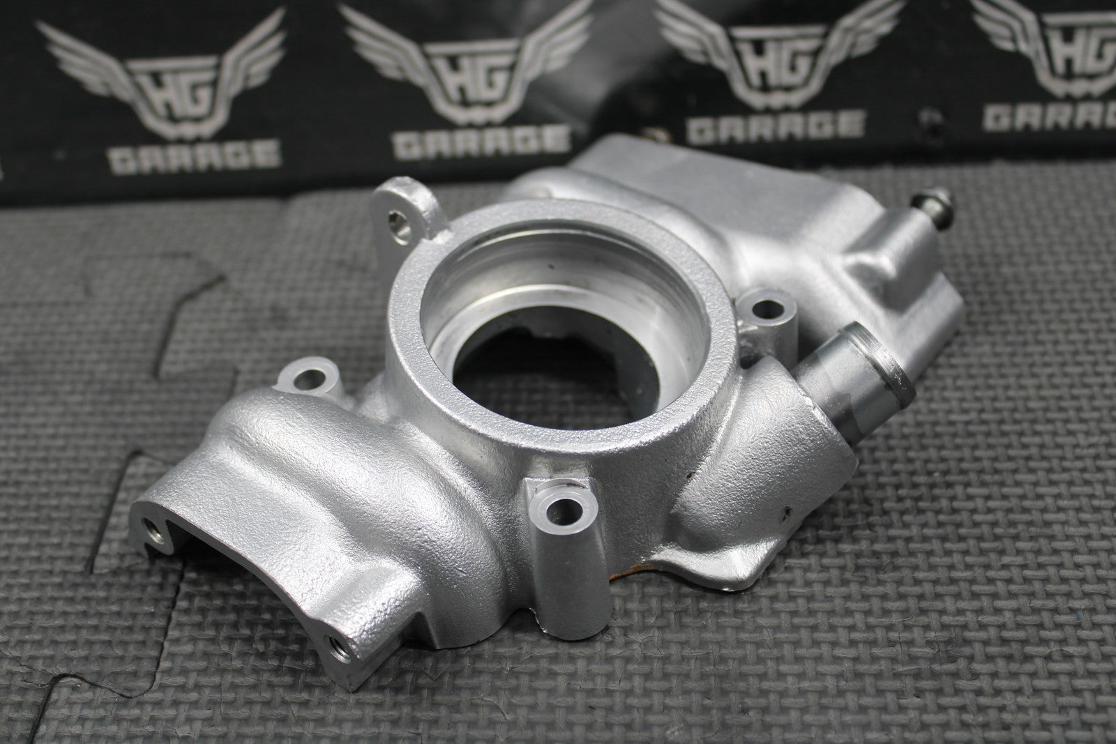 1999 2000 HUSQVARNA WR250 CR250 OEM CYLINDER EXHAUST FLANGE HTS COVER 800086853 - hggarage