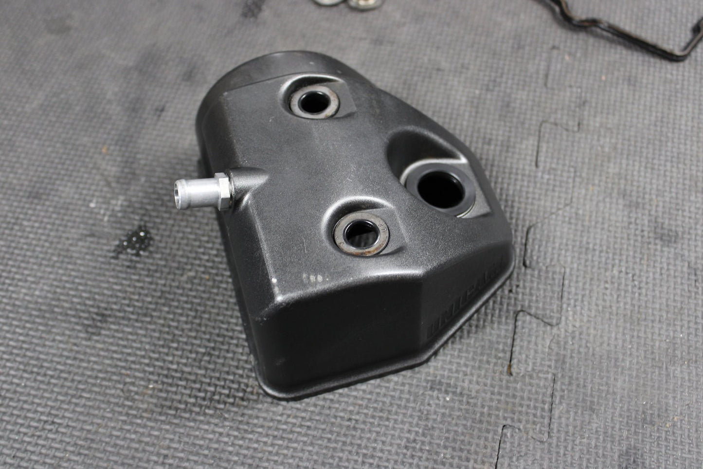 2014 HONDA CRF450R ENGINE MOTOR CYLINDER HEAD COVER DOME CHAMBER 12310 - MEN - A80 - hggarage
