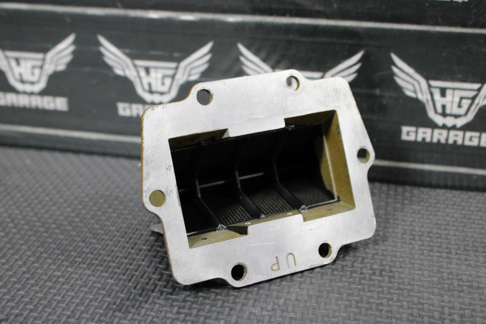 1997 KAWASAKI KX250 OEM INTAKE REED BLOCK ASSEMBLY 12021 - 1110 GOOD! - hggarage