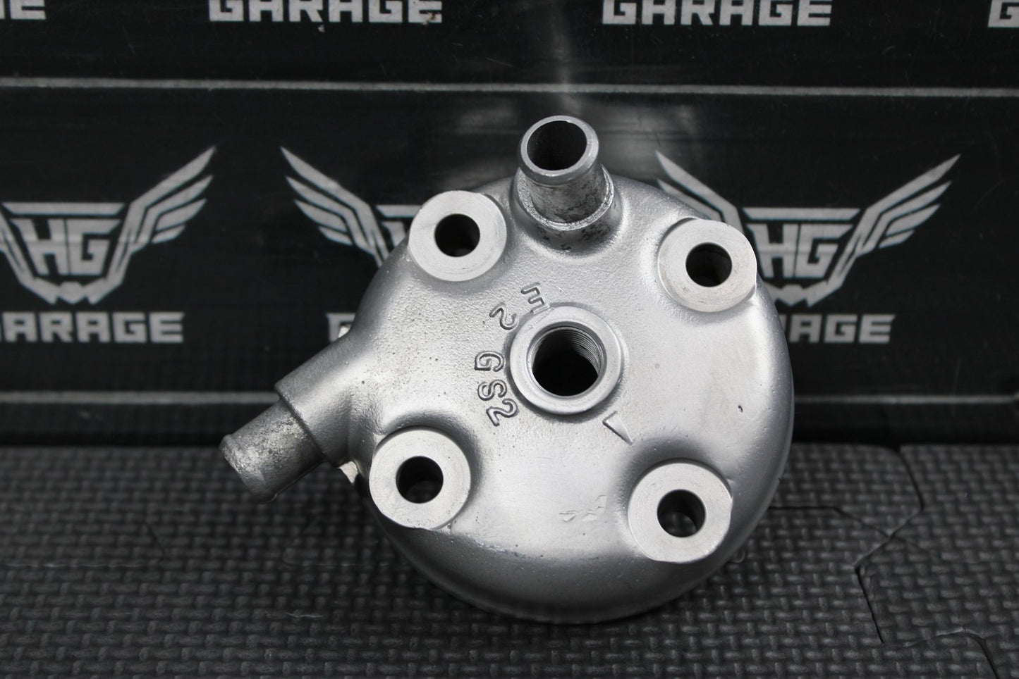 1991 88 - 91 HONDA CR80R OEM ENGINE MOTOR CYLINDER HEAD DOME 12200 - GS2 - 700 - hggarage