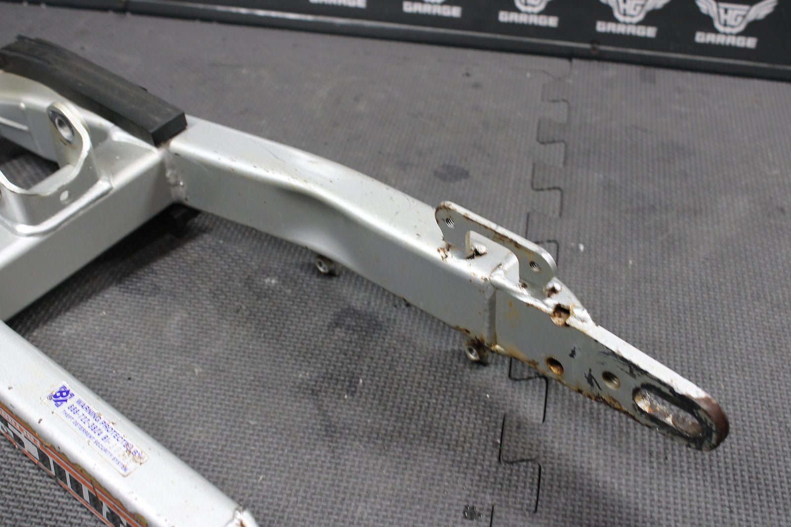2002 Yamaha TTR125 TTR125E OEM Small Wheel 14" Swingarm Swing Arm Suspension - hggarage