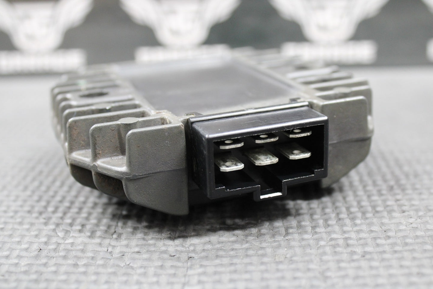 2009 KAWASAKI KLX250 KLX250S KLX250SF OEM RECTIFIER VOLTAGE REGULATOR 21066 - 0027 - hggarage