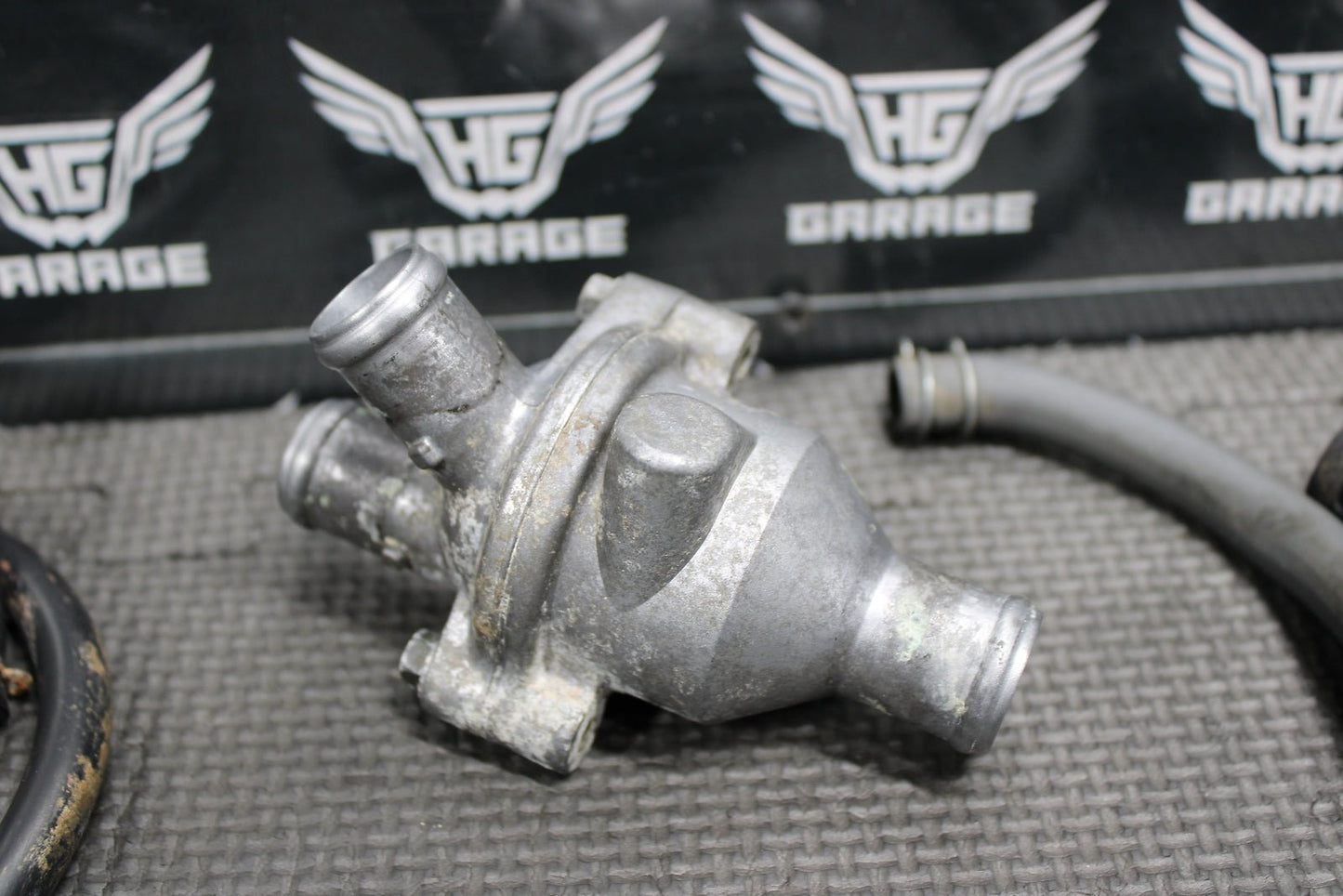 2003 00 - 07 HONDA XR650R OEM RADIATOR THERMOSTAT HOUSING COVER COOLING HOSES - hggarage