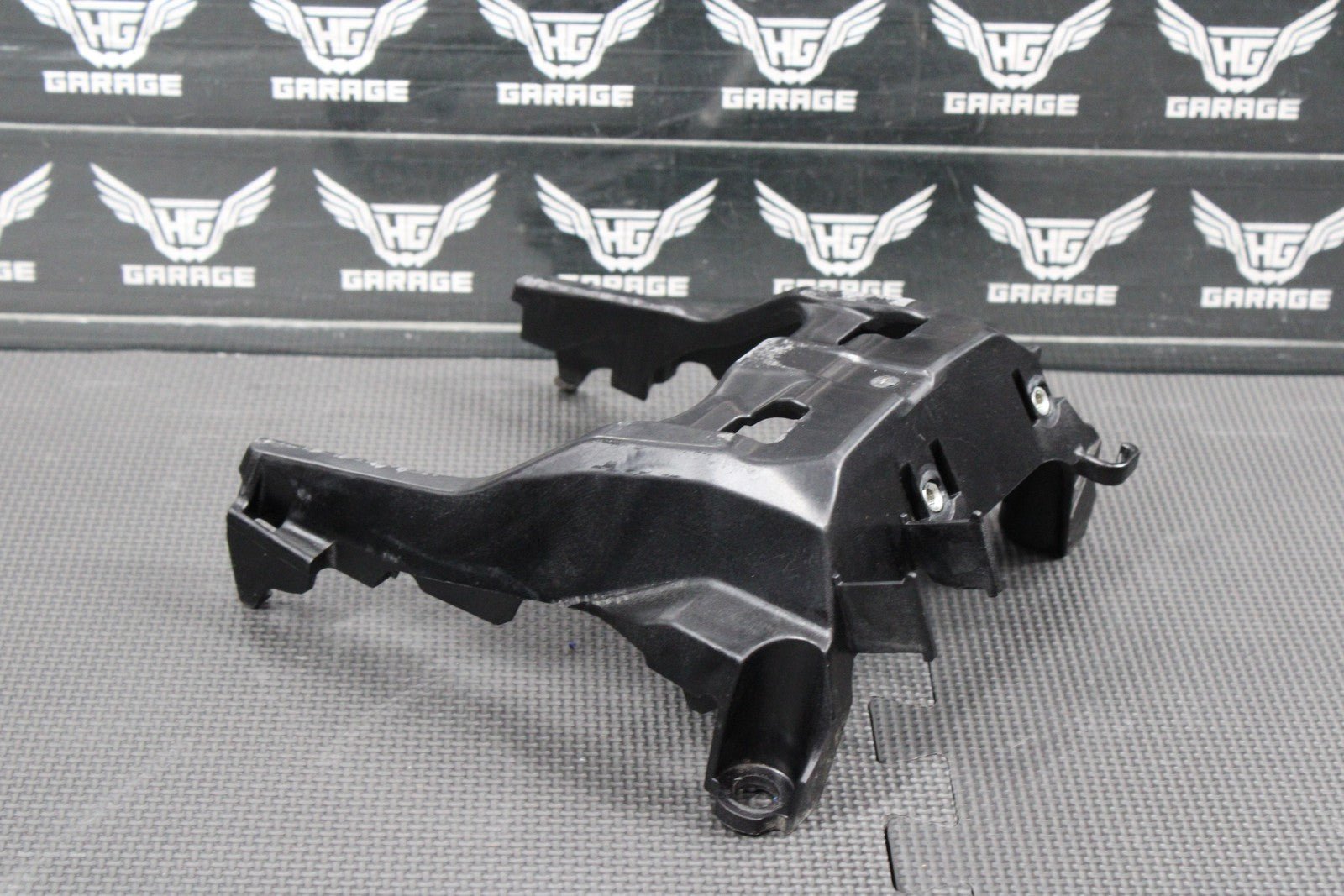 2019 HONDA CRF450RX OEM SEAT SADDLE BASE SUPPORT PLASTIC 50250 - MKE - A00 - hggarage