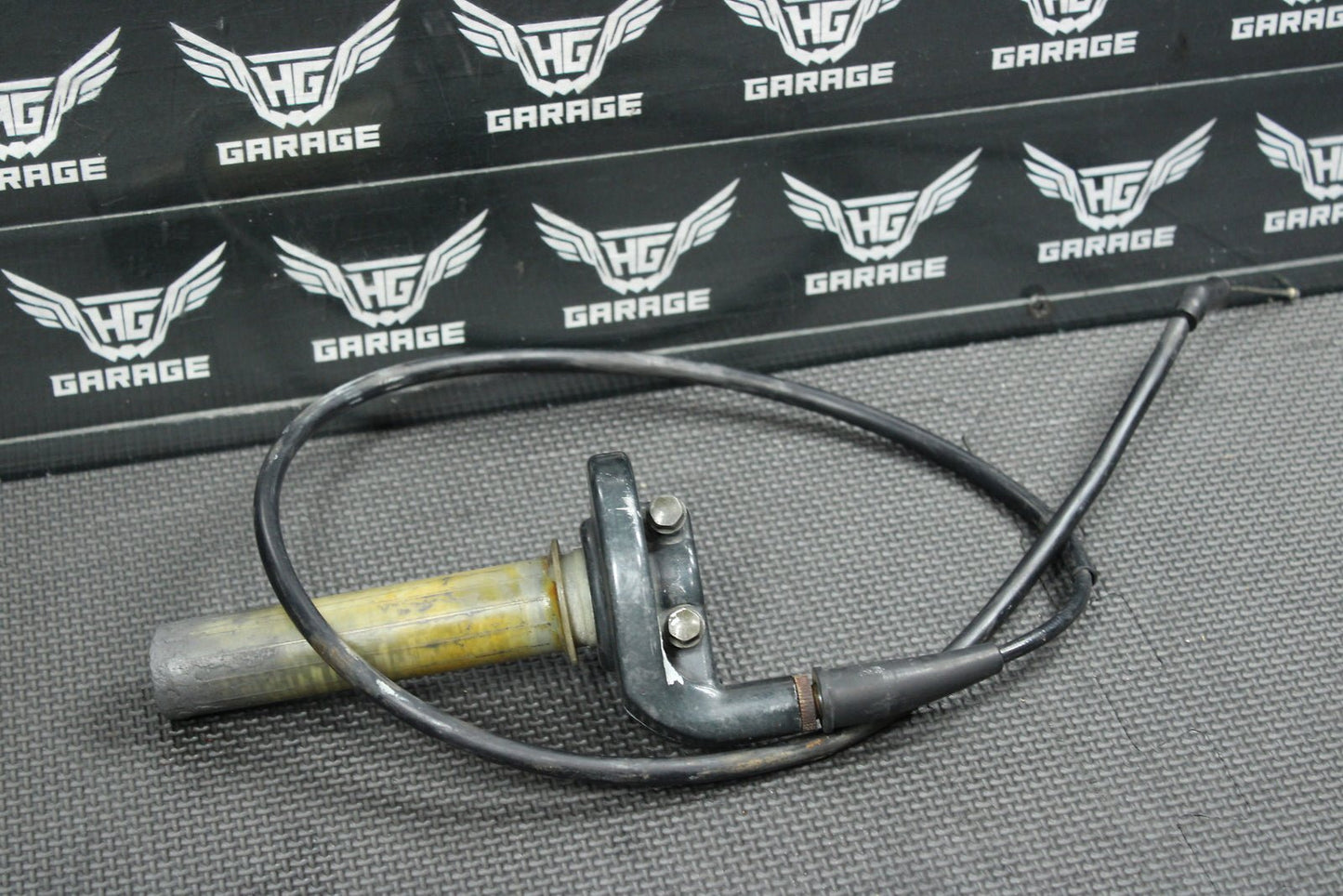 1993 Honda CR80R 86 - 95 OEM Right Throttle Grip Cable Tube Assembly 17910 - GS2 - 600 - hggarage