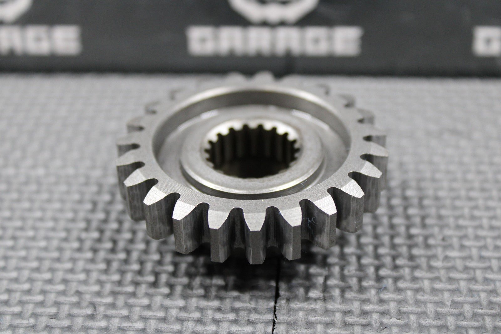 1995 SUZUKI 93 - 95 RM250 89 - 98 RMX250 OEM ENGINE PRIMARY MAIN DRIVE GEAR & SPACER - hggarage