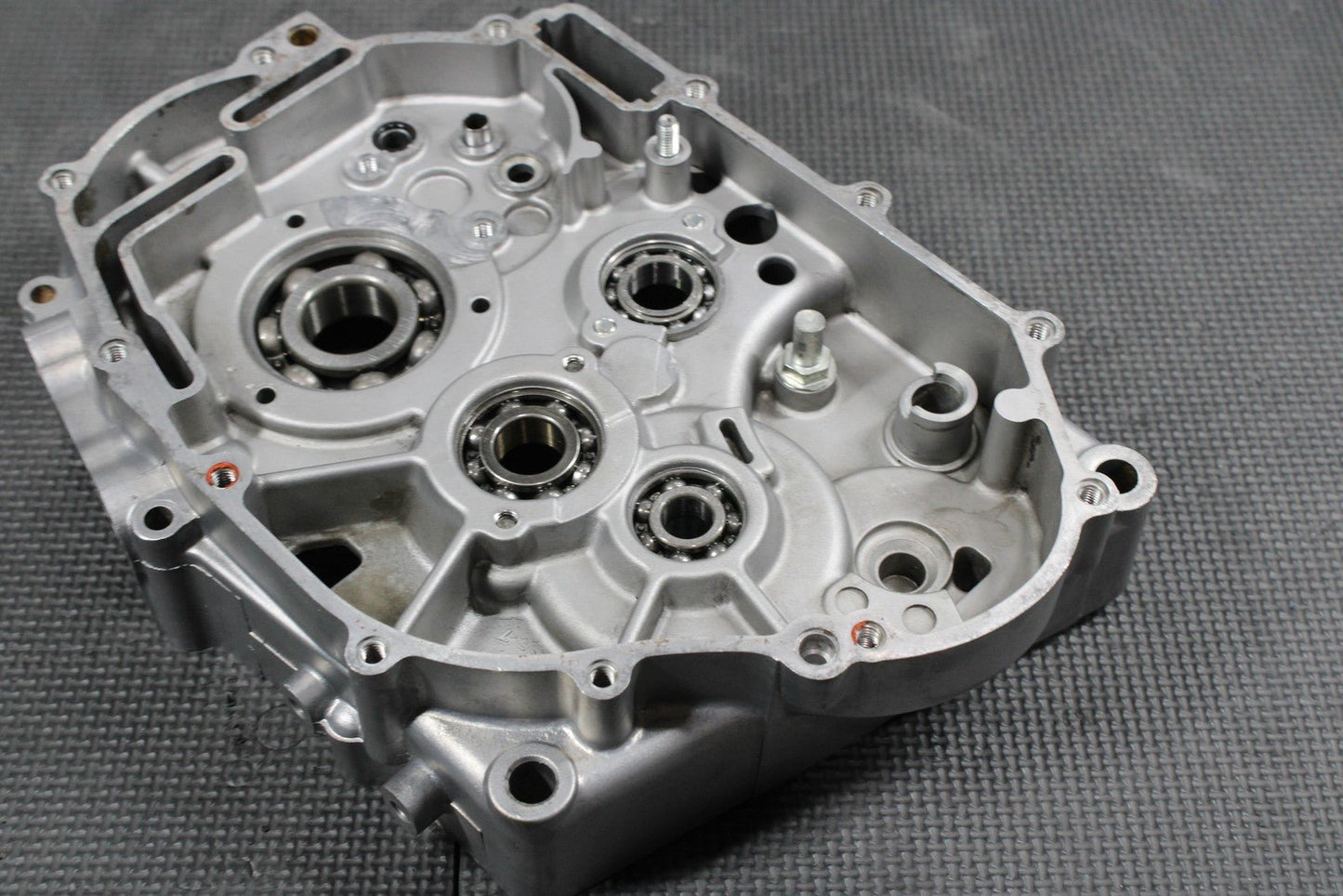 2008 KAWASAKI KLX140 OEM RIGHT ENGINE CRANKCASE CRANK CASES BLOCK 14080 - 02 - hggarage