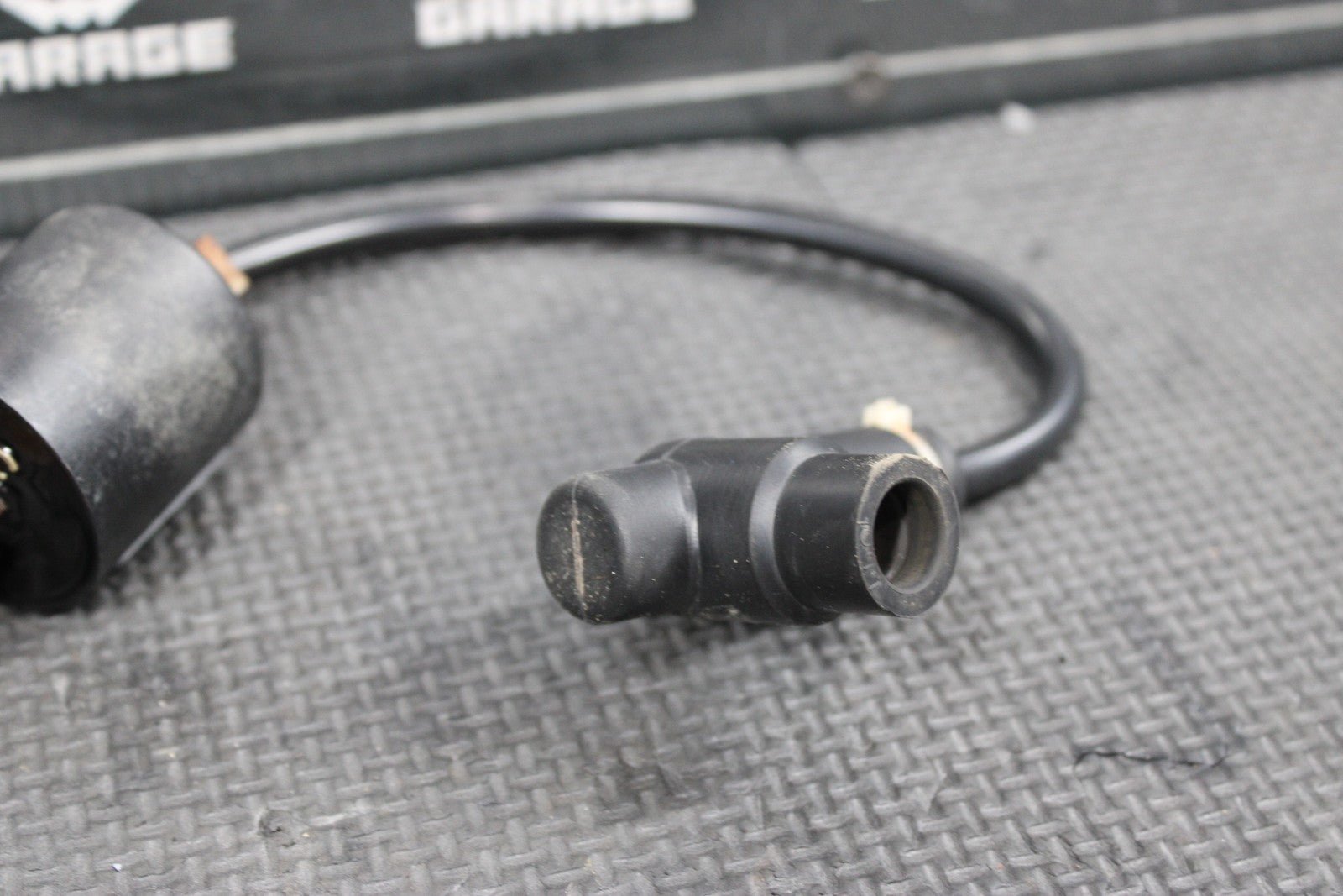 2004 KAWASAKI 00 - 05 KX65 OEM IGNITION COIL SPARKPLUG 21121 - 1186 21130 - 1077 - hggarage