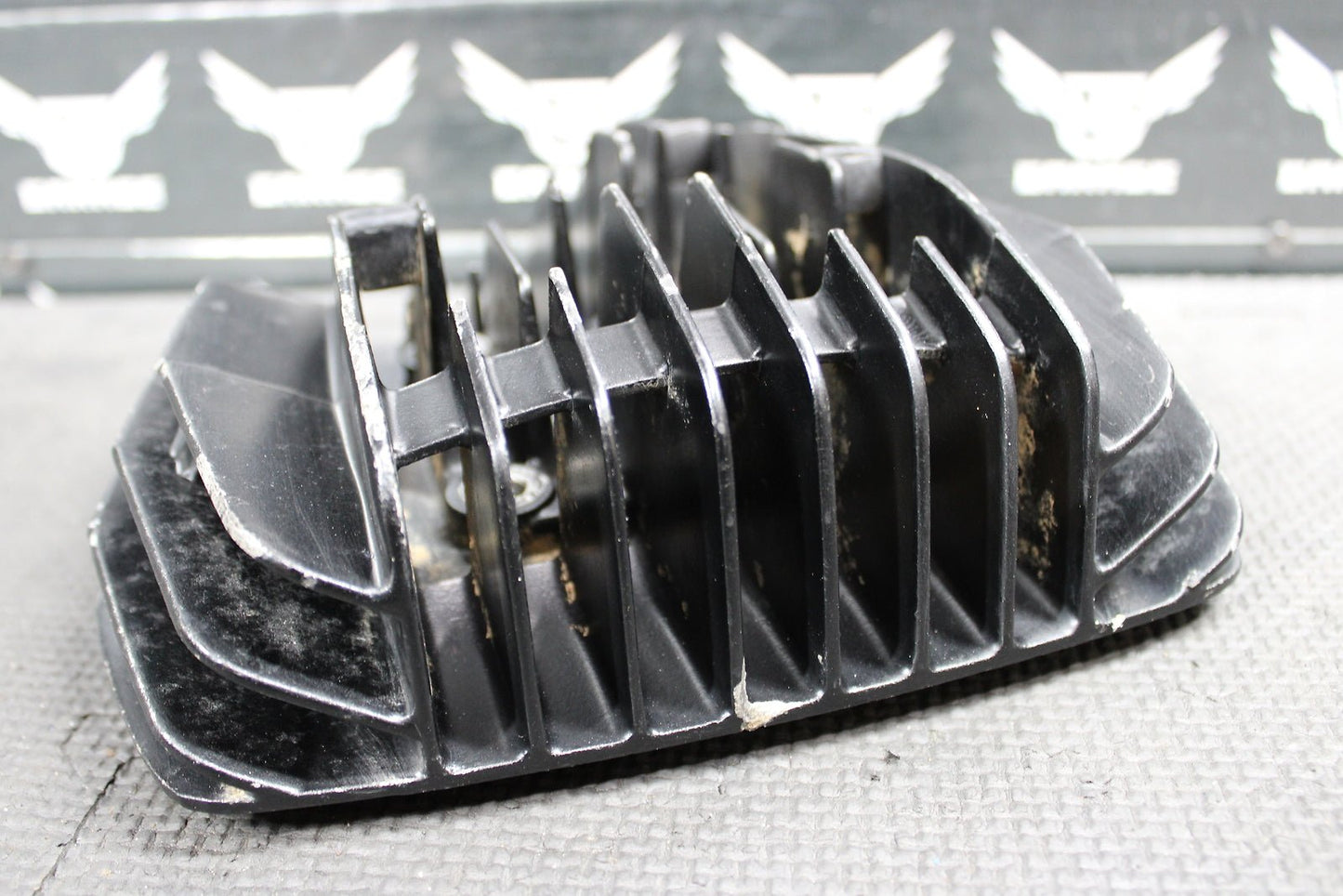 1991 YAMAHA RT180 90 - 98 OEM CYLINDER HEAD COVER DOME CHAMBER 5L9 - 11311 - 00 - hggarage