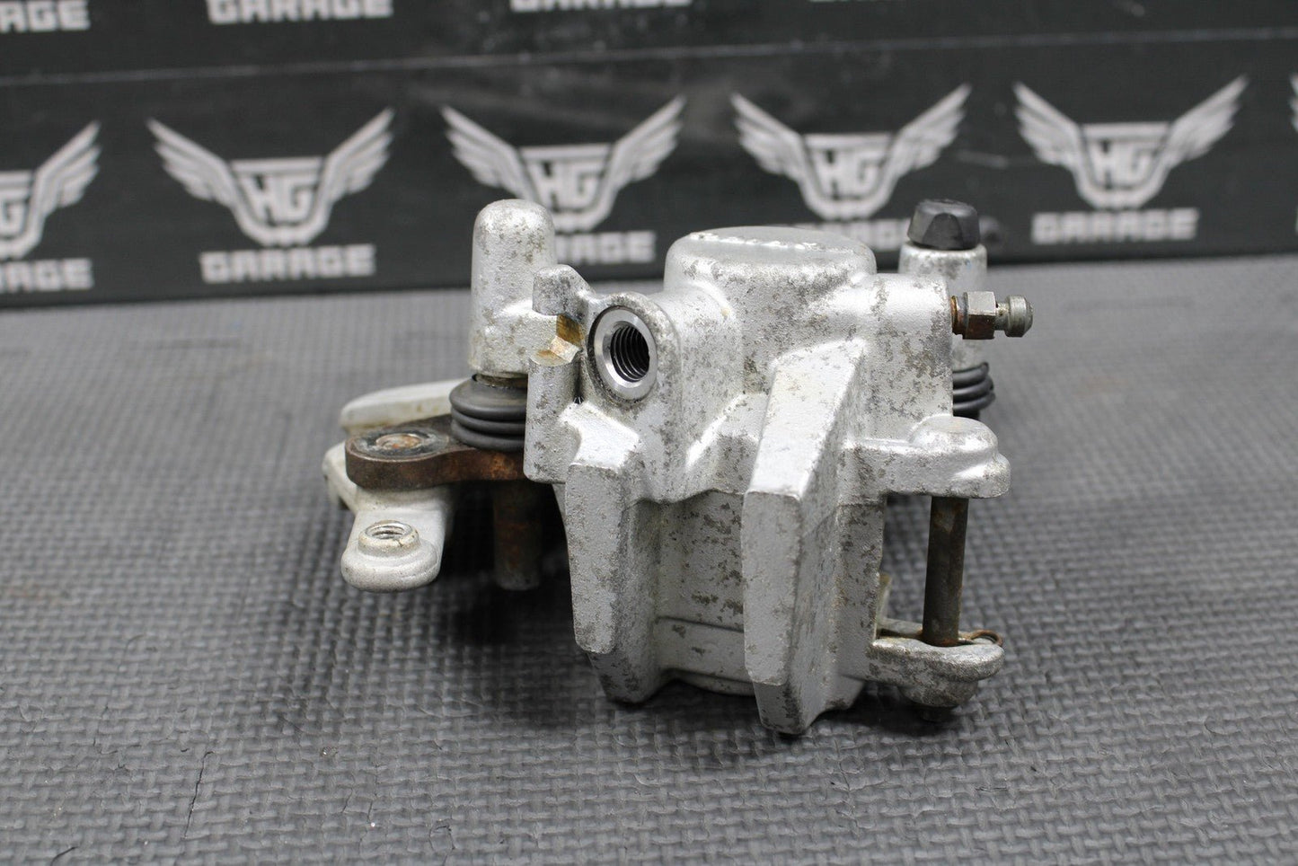 2005 SUZUKI 02 - 15 RM85 RM85L OEM TOKICO REAR BACK BRAKE CALIPER 69100 - 03B00 - 999 - hggarage