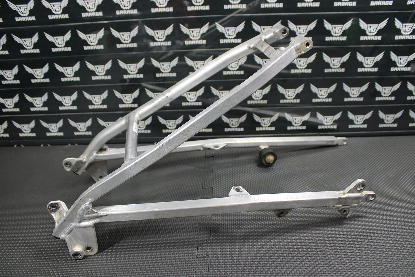 2002 YAMAHA YZ250F OEM REAR BACK SUB FRAME SUBFRAME SEAT RAIL 5SF - 21190 - 00 - 00 - hggarage