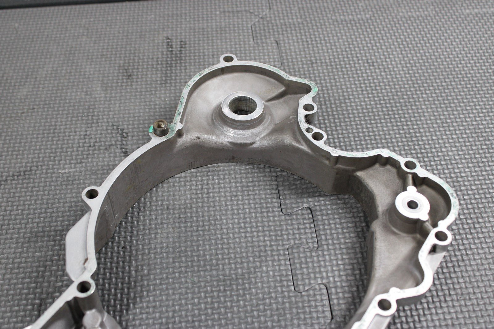 2000 KTM 250 300 EXC OEM RIGHT SIDE ENGINE MOTOR INNER CLUTCH COVER 54630001300 - hggarage
