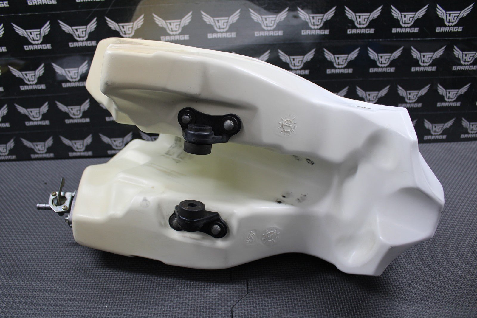 2001 HONDA CR500R OEM GAS FUEL TANK CELL PETROL RESERVOIR 17510 - MAC - 860 NICE!! - hggarage