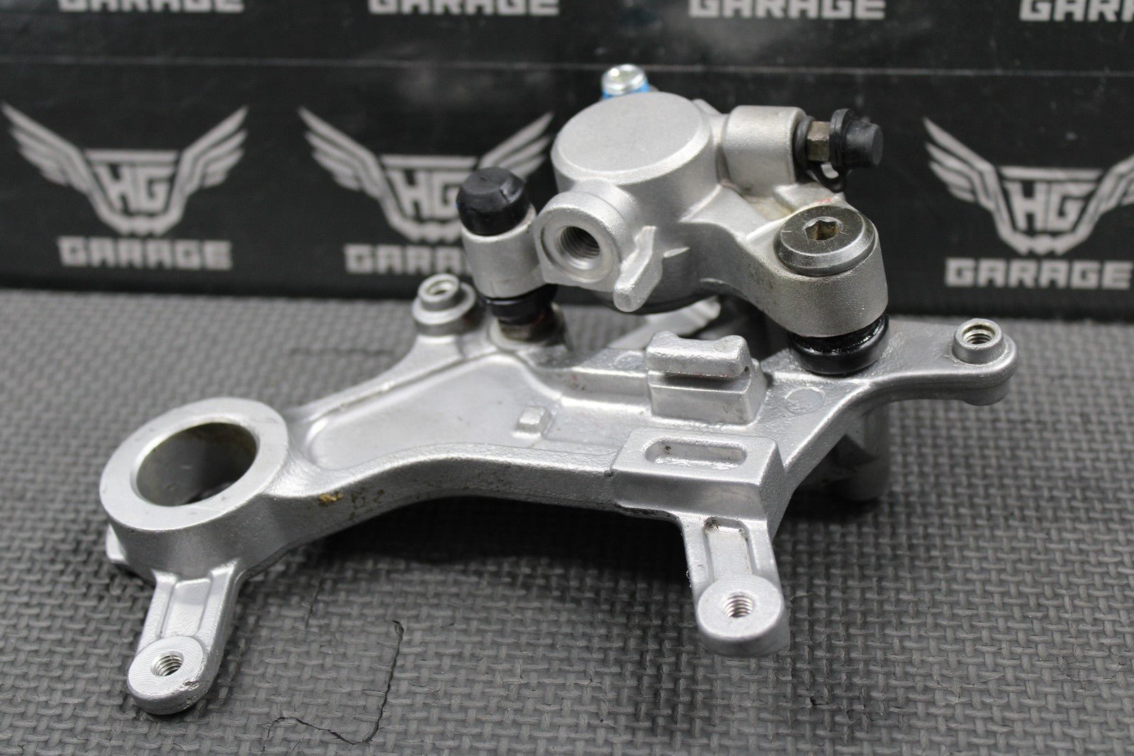 2000 2001 HONDA CR125R CR250R OEM NISSIN REAR BACK BRAKE CALIPER 43150 - KZ4 - J21 - hggarage
