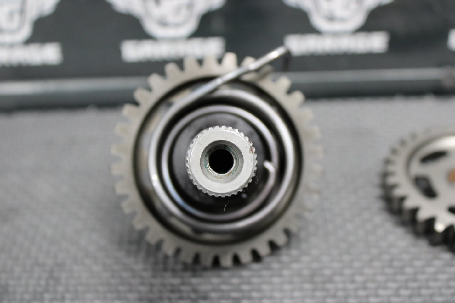 2016 Yamaha YZ450F OEM Kickstart Kick Start Shaft W Idler Gear 2S2 - 15601 - 00 - 00 - hggarage
