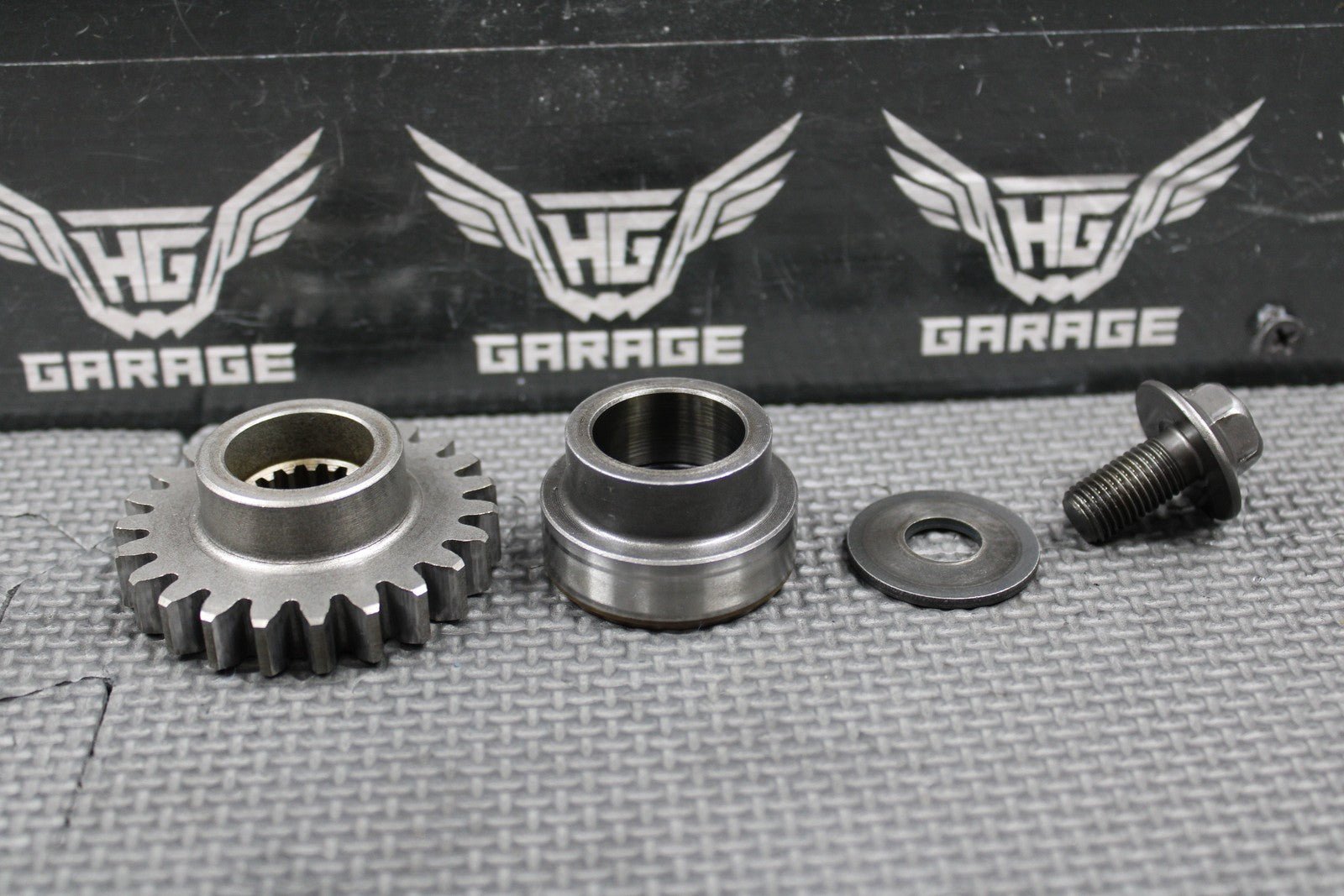 1995 SUZUKI 93 - 95 RM250 89 - 98 RMX250 OEM ENGINE PRIMARY MAIN DRIVE GEAR & SPACER - hggarage