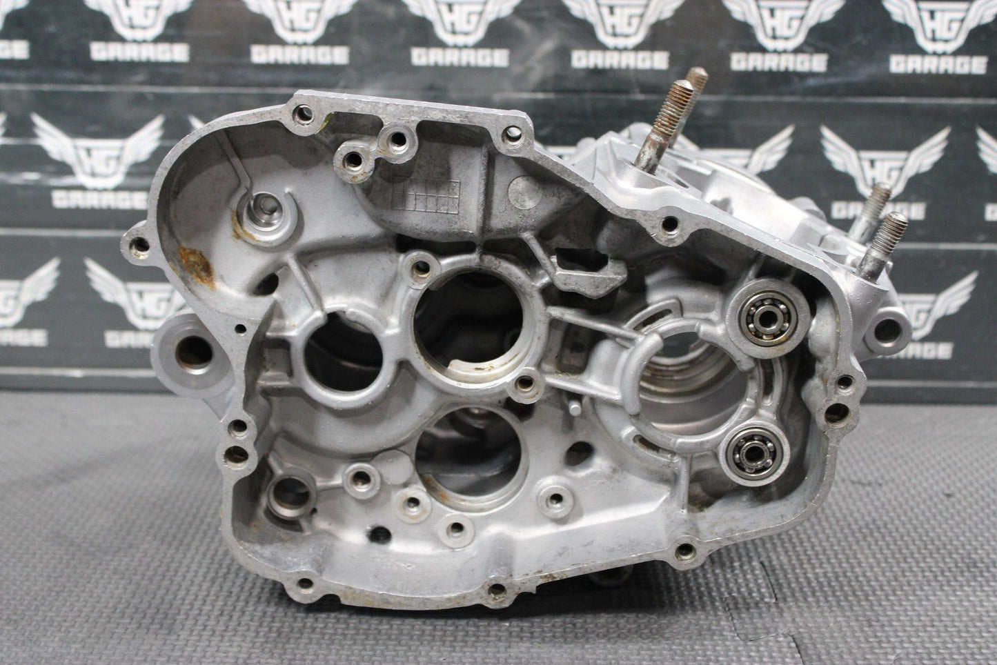 2001 KAWASAKI 01 - 05 KX100 KX85 OEM LEFT RIGHT ENGINE MOTOR CRANKCASE CRANK CASES - hggarage