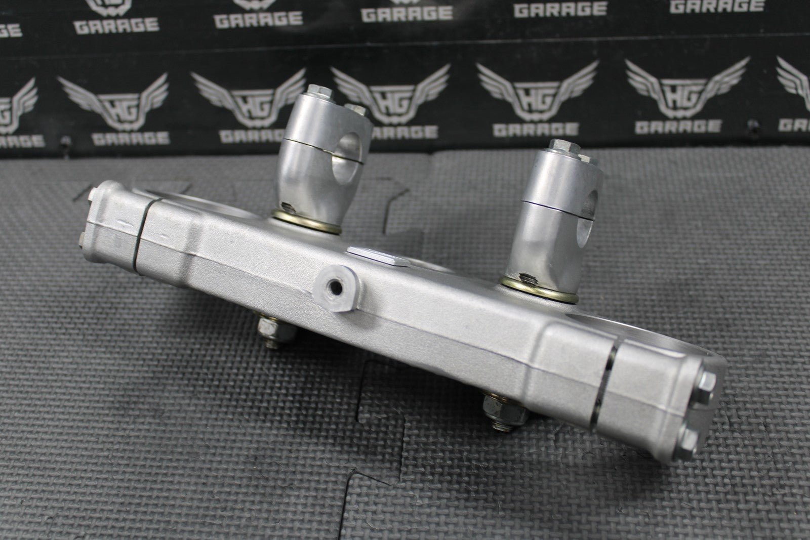 2003 00 - 03 HONDA CR125R CR250R OEM FRONT FORK UPPER TRIPLE TREE BAR CLAMP NICE! - hggarage